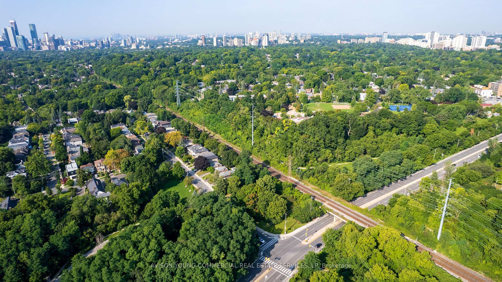 Photo 3 of Bayview Ave & Nesbitt Dr, Toronto, Leaside — HOMEH