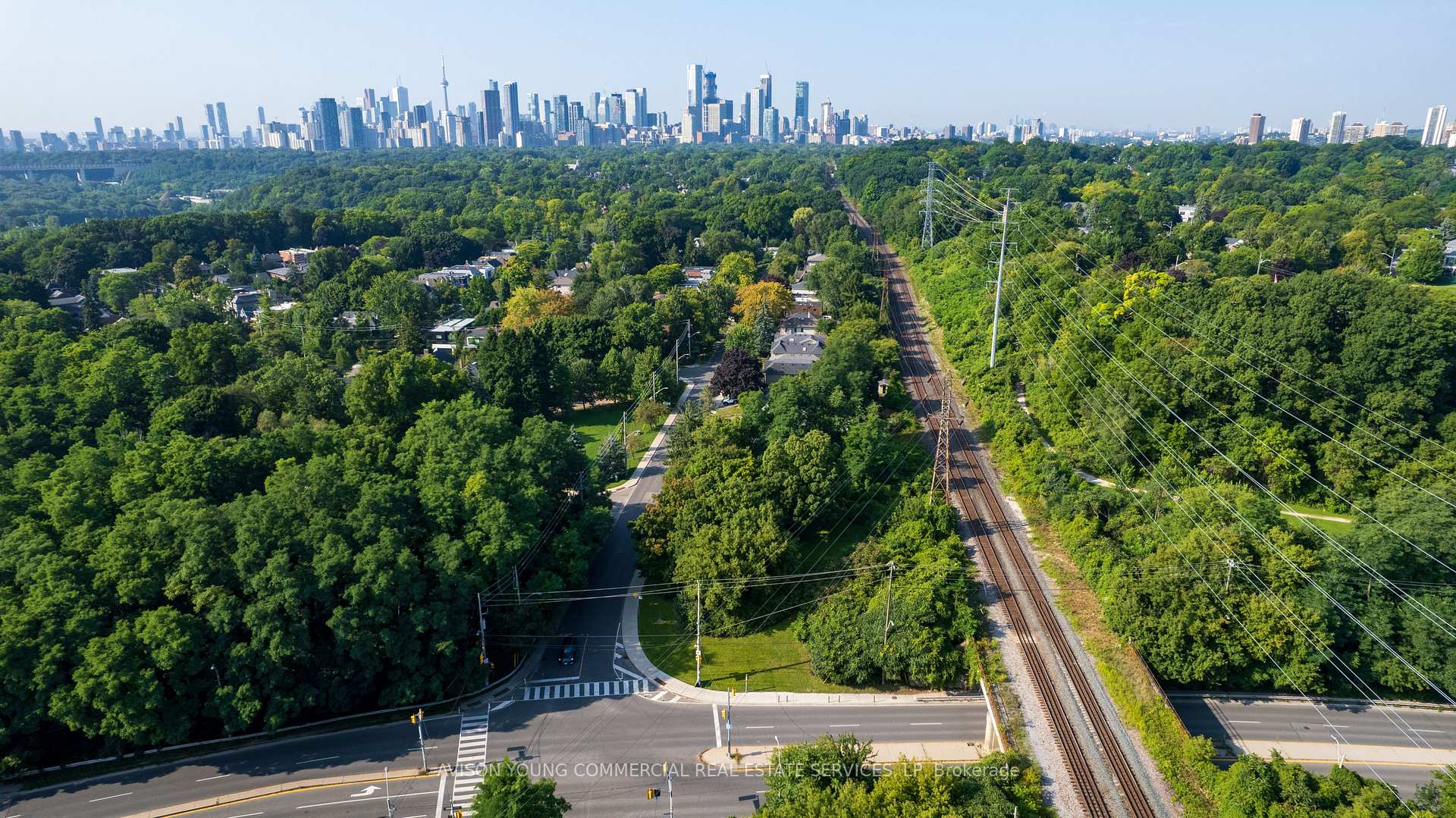 Photo 5 of Bayview Ave & Nesbitt Dr, Toronto, Leaside — HOMEH