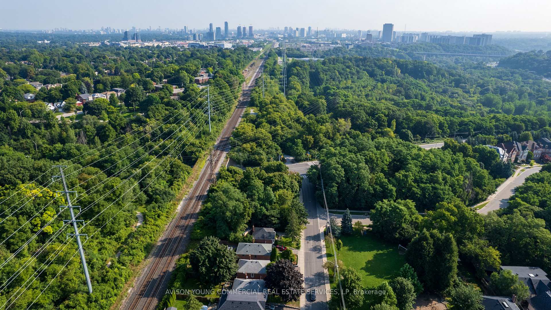 Photo 8 of Bayview Ave & Nesbitt Dr, Toronto, Leaside — HOMEH