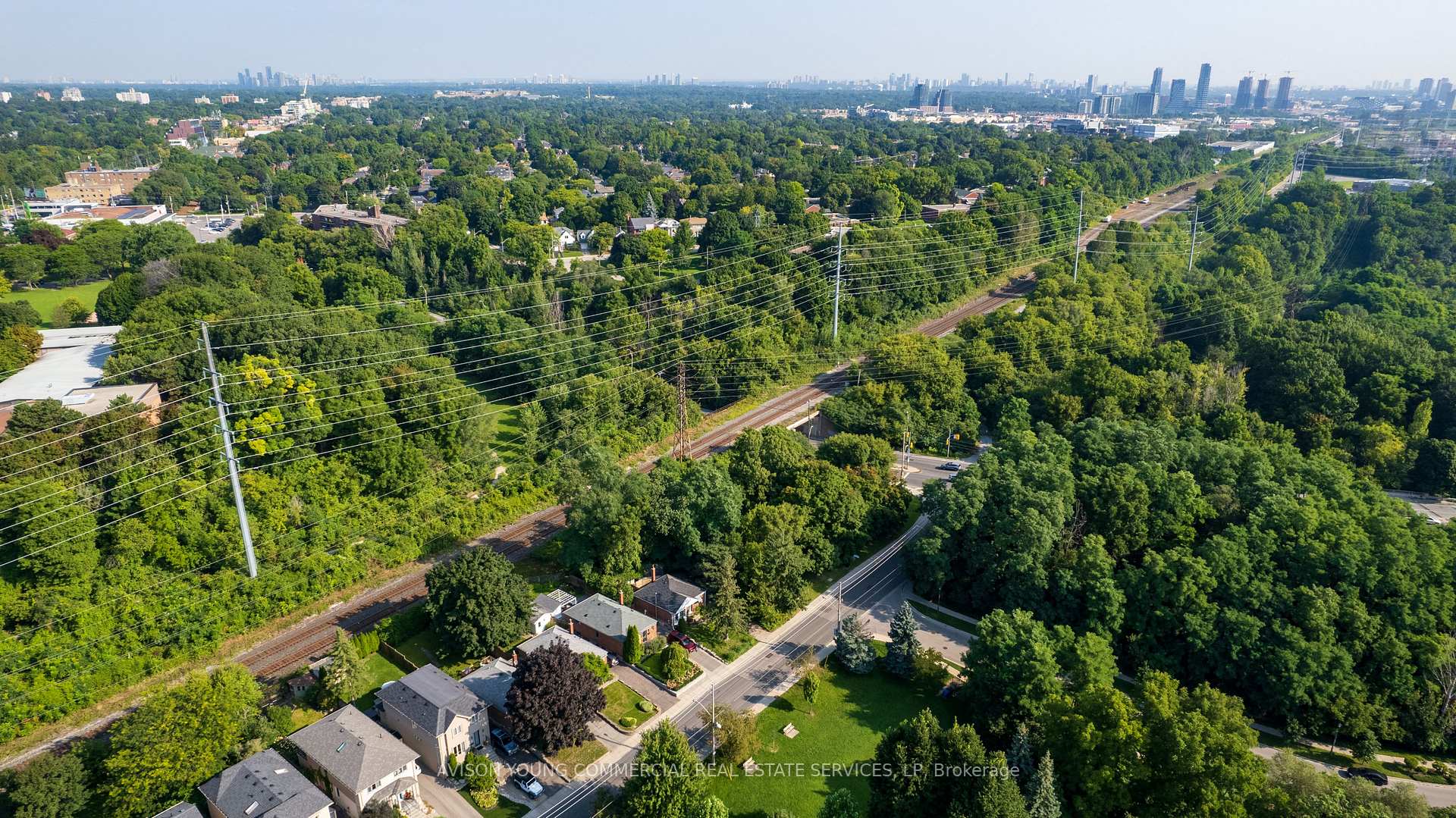 Photo 9 of Bayview Ave & Nesbitt Dr, Toronto, Leaside — HOMEH
