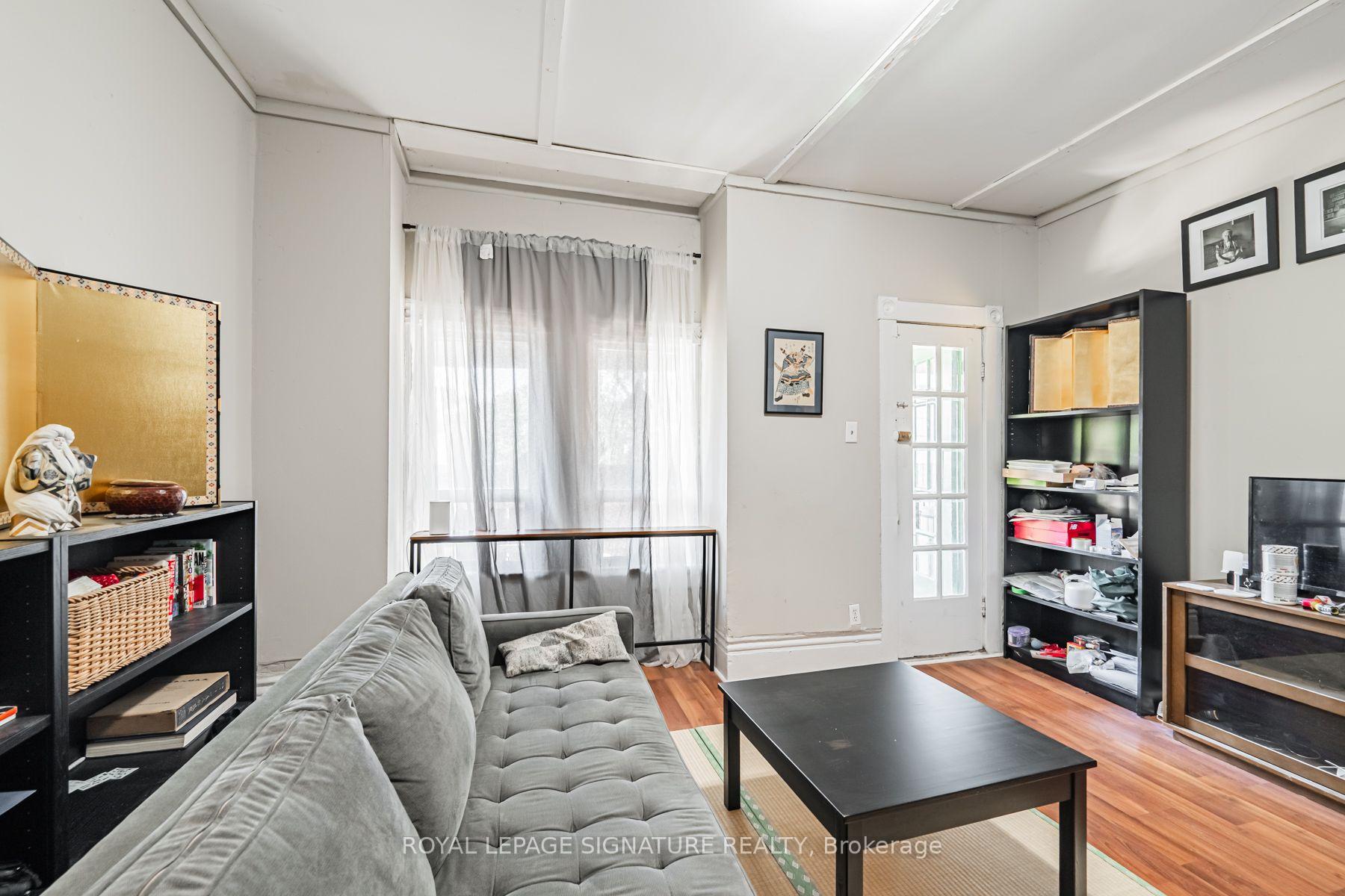 Photo 15 of 13 Baldwin Street, Toronto, Kensington-Chinatown — HOMEH