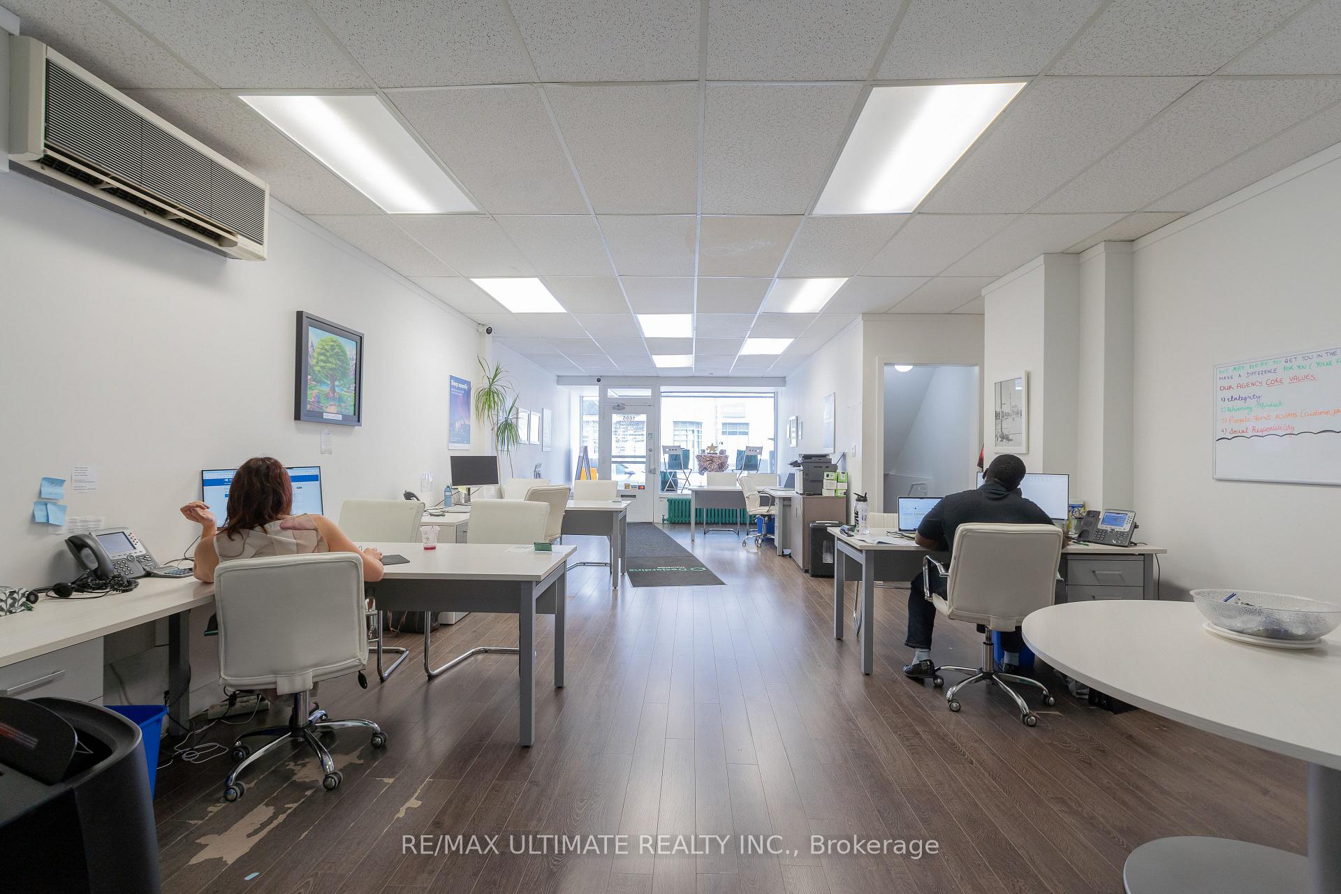 Photo 9 of 1695 Avenue Road, Toronto, Bedford Park-Nortown — HOMEH