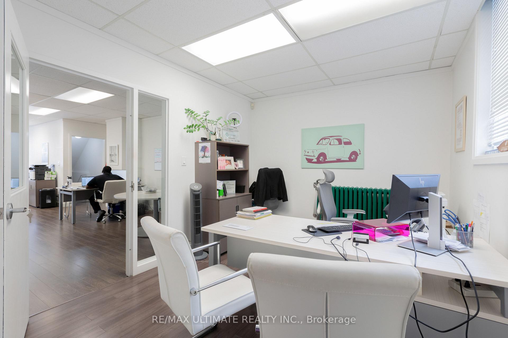 Photo 11 of 1695 Avenue Road, Toronto, Bedford Park-Nortown — HOMEH