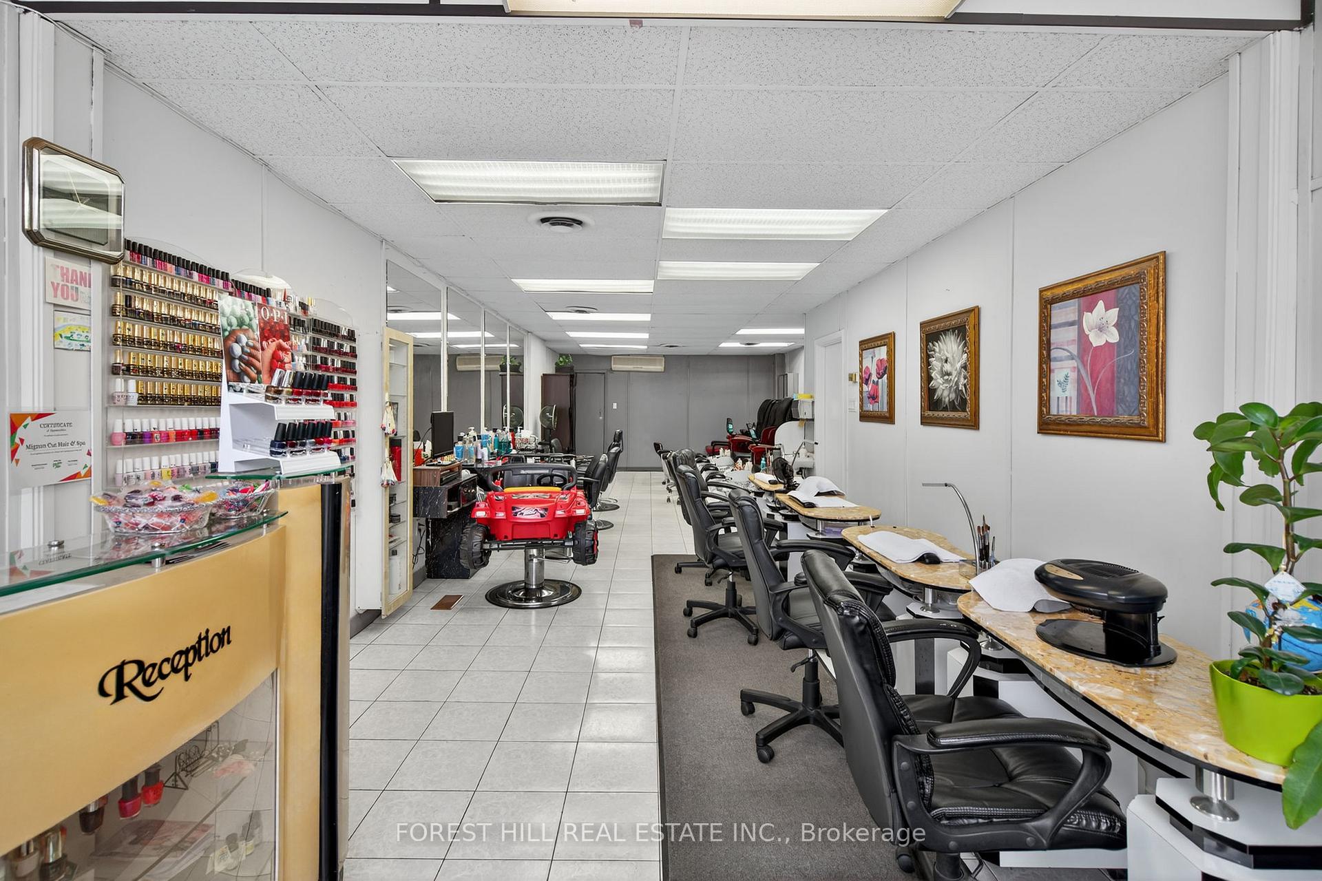 Photo 3 of 655 St Clair Avenue W, Toronto, Wychwood — HOMEH