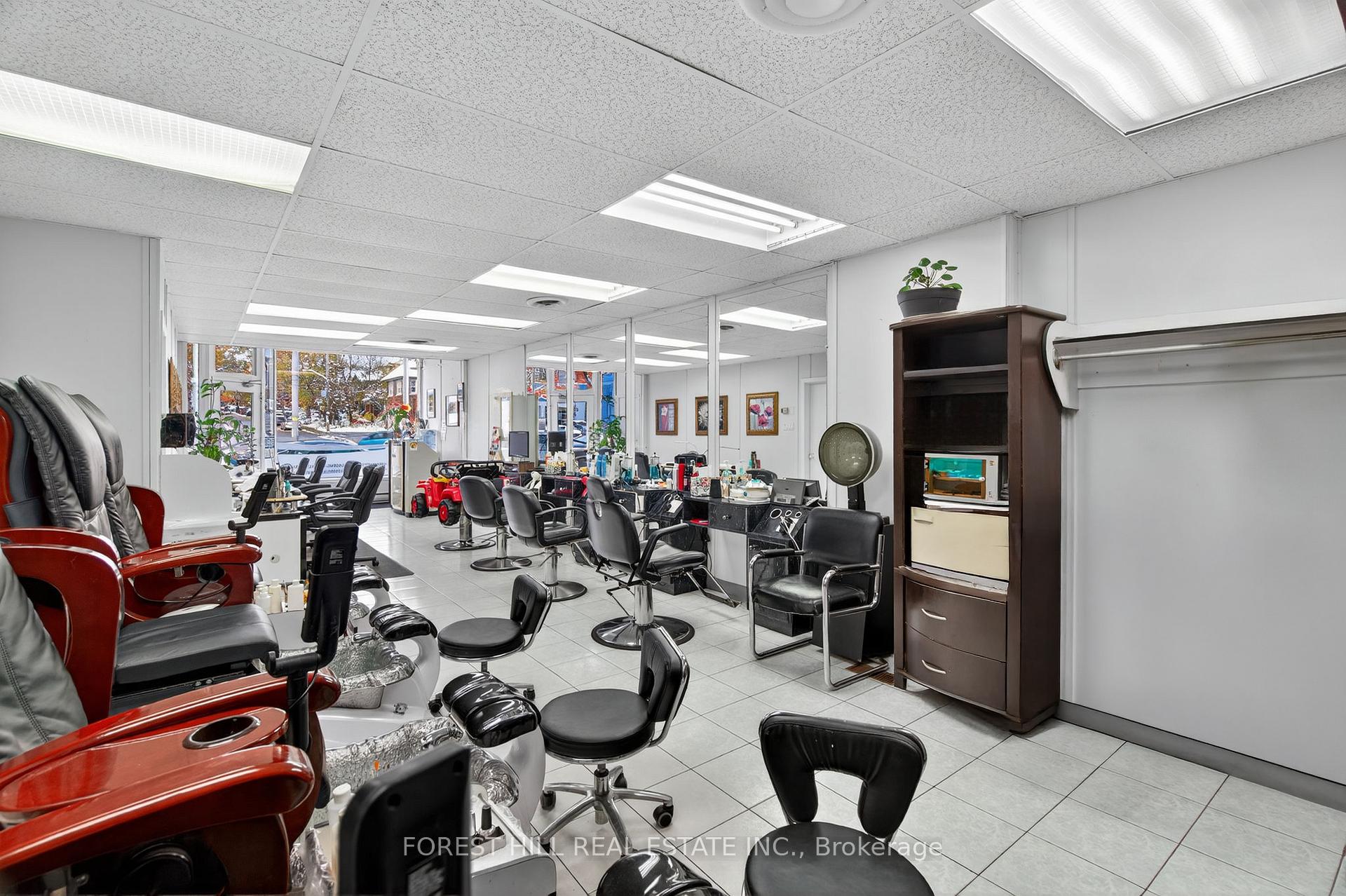Photo 4 of 655 St Clair Avenue W, Toronto, Wychwood — HOMEH