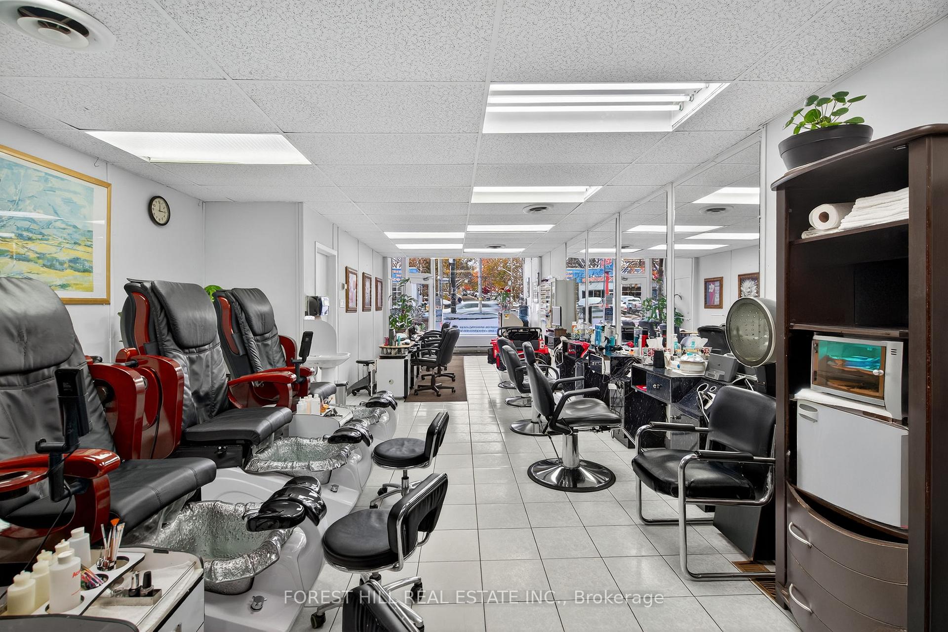 Photo 5 of 655 St Clair Avenue W, Toronto, Wychwood — HOMEH