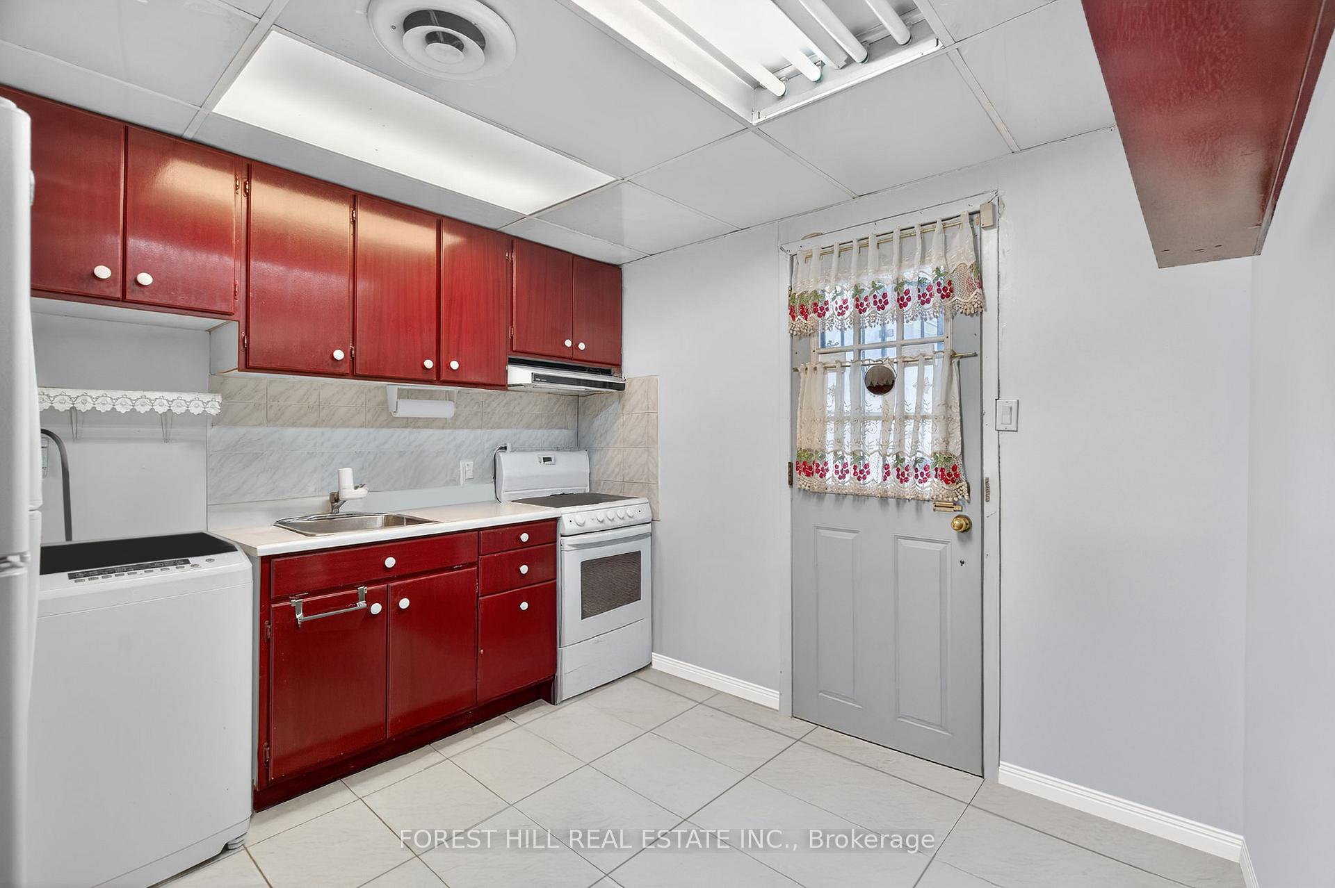 Photo 11 of 655 St Clair Avenue W, Toronto, Wychwood — HOMEH