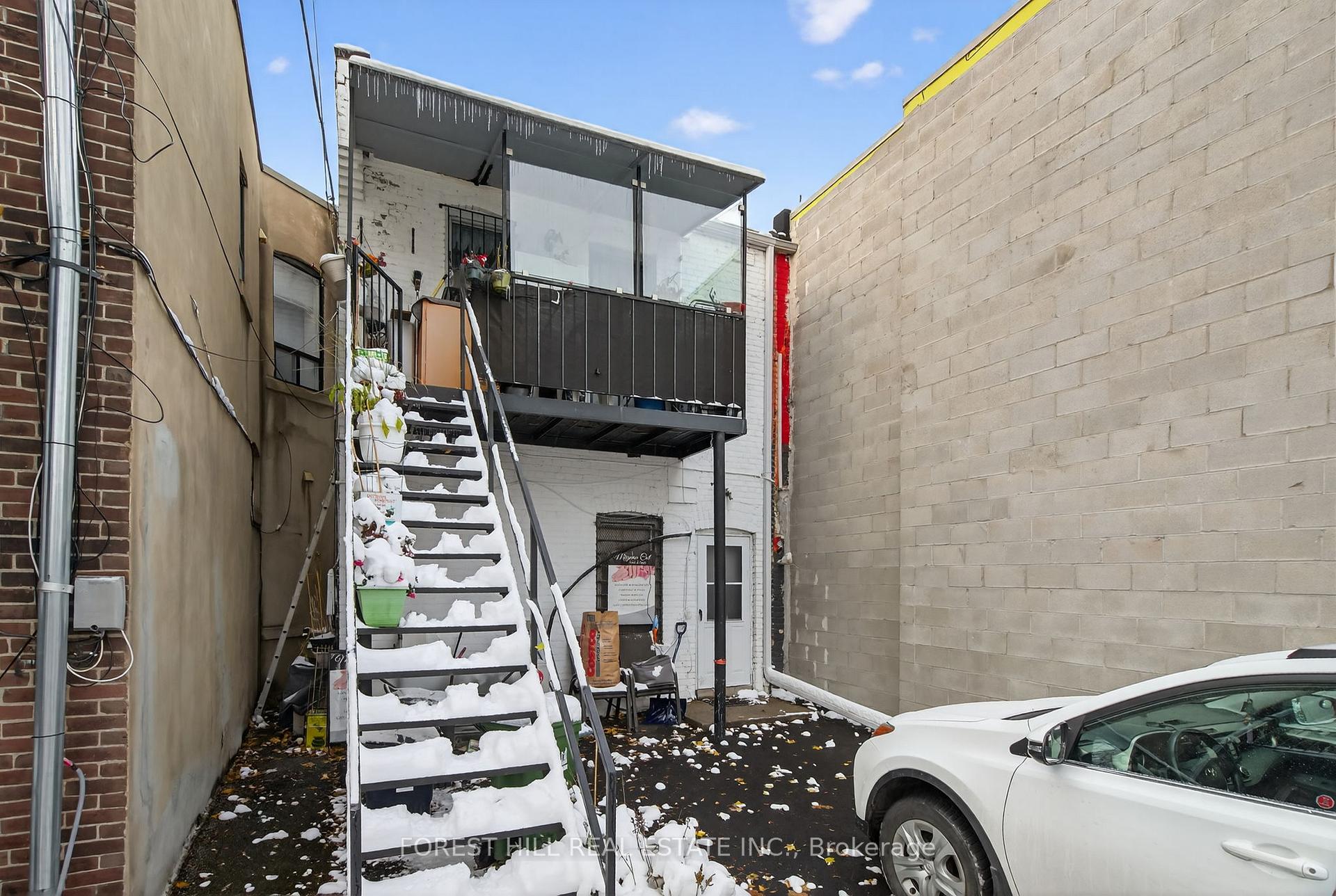 Photo 17 of 655 St Clair Avenue W, Toronto, Wychwood — HOMEH