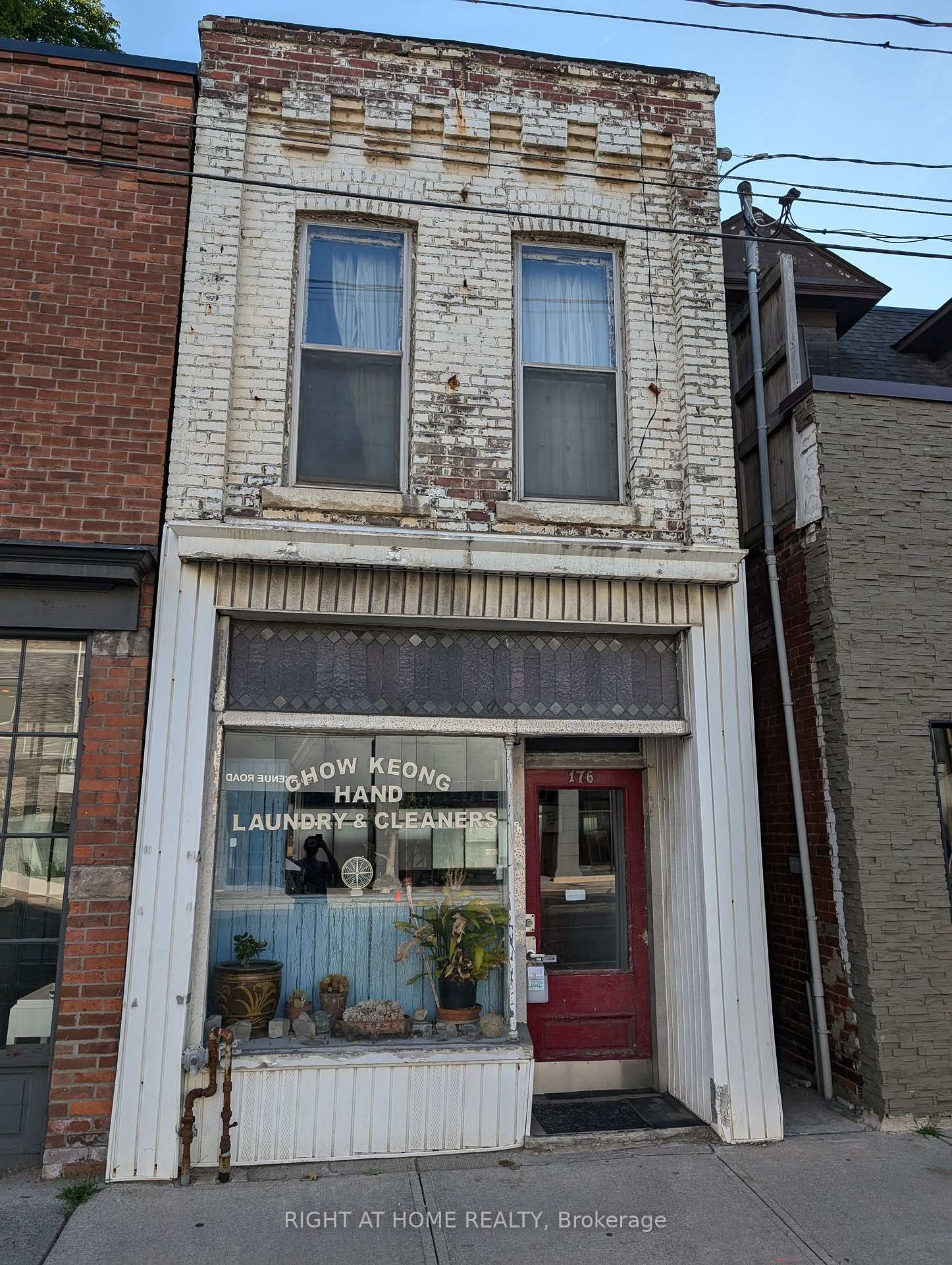 Photo 1 of 176 Avenue Road, Toronto, The Annex — HOMEH