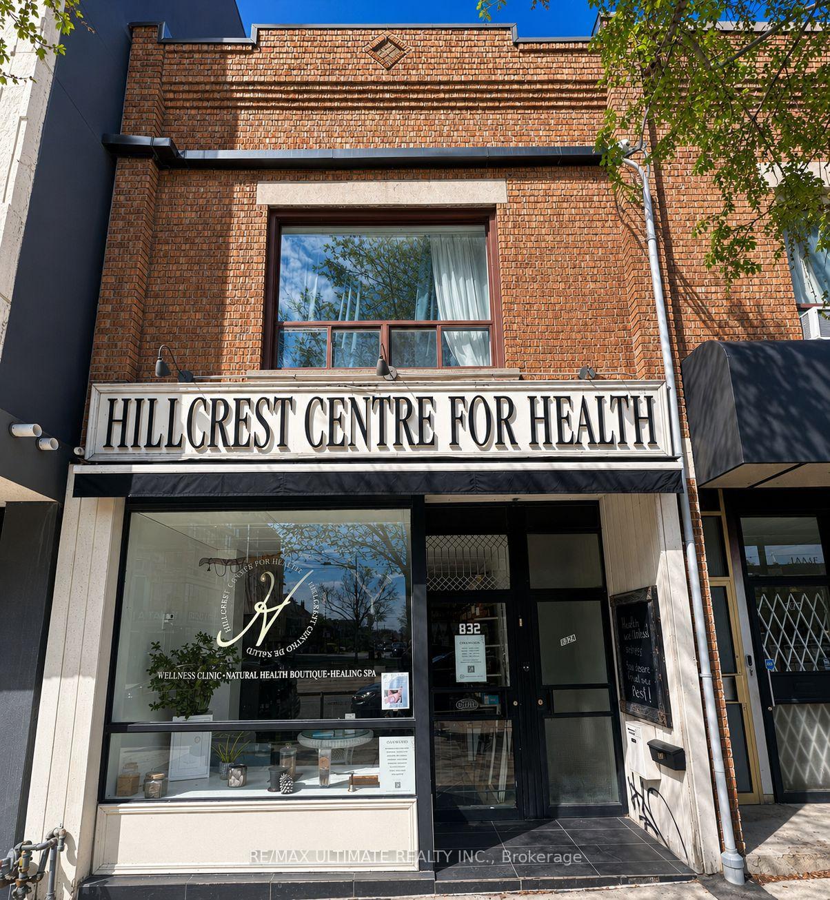 Photo 2 of 832 St Clair Avenue W, Toronto, Oakwood Village — HOMEH