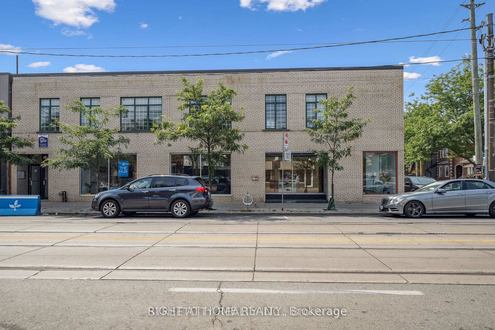 Photo 1 of 837 Dundas Street W, Toronto, Trinity-Bellwoods — HOMEH