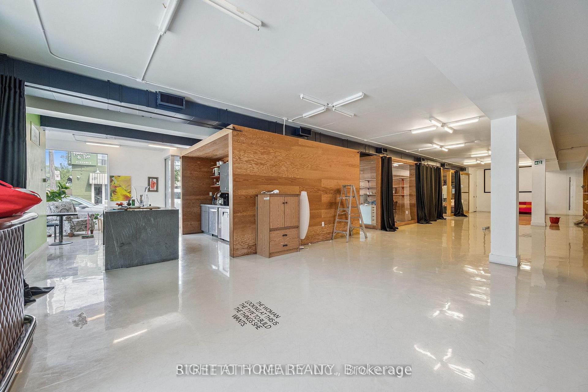 Photo 5 of 837 Dundas Street W, Toronto, Trinity-Bellwoods — HOMEH