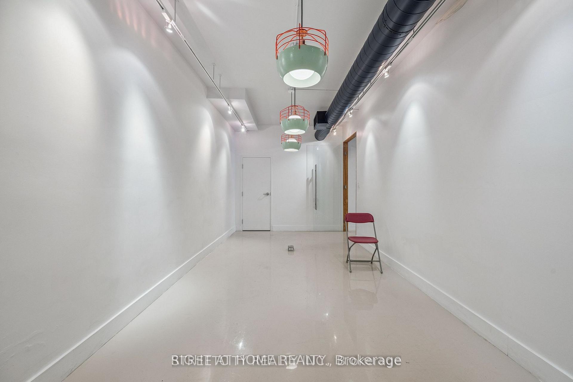Photo 8 of 837 Dundas Street W, Toronto, Trinity-Bellwoods — HOMEH