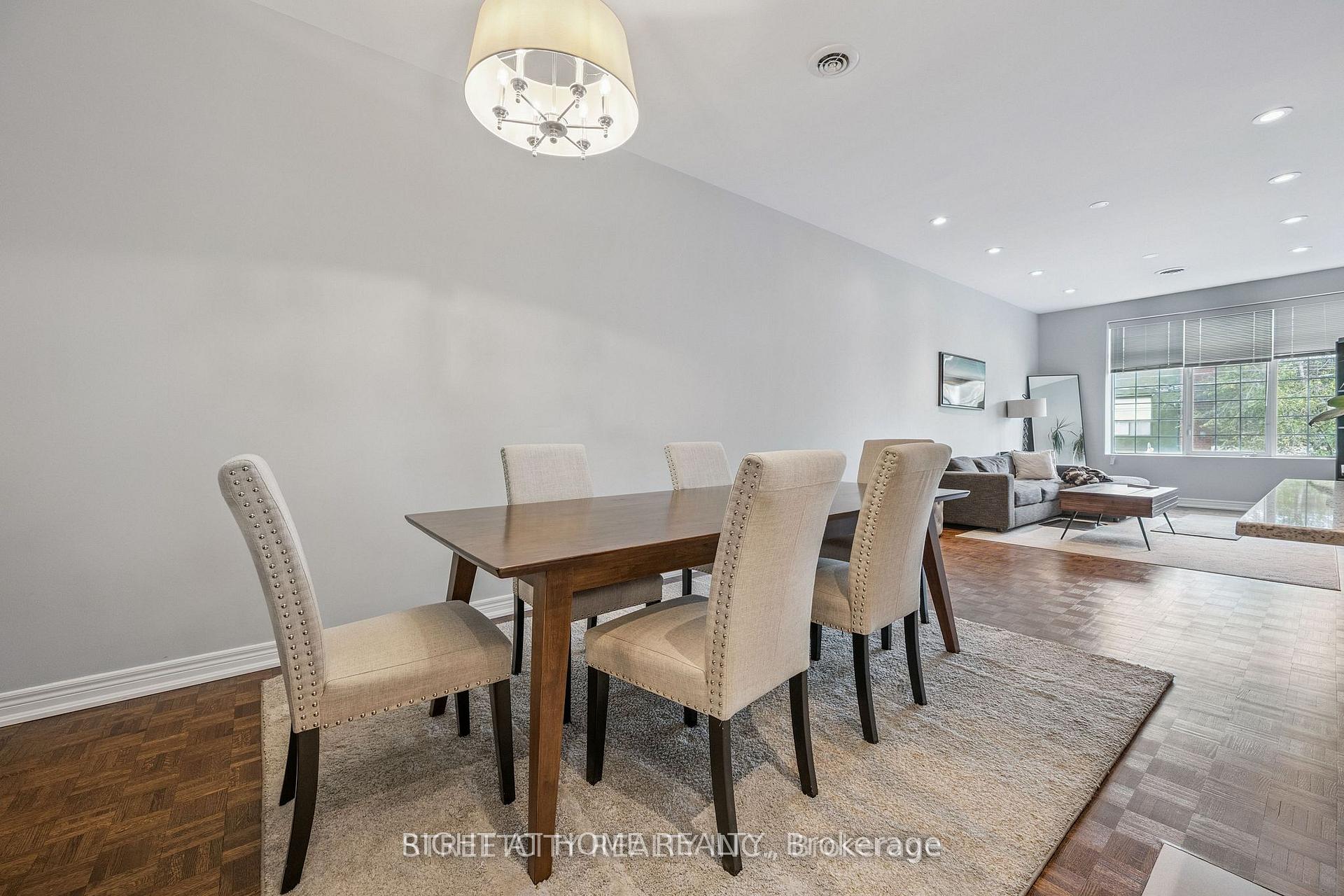 Photo 12 of 837 Dundas Street W, Toronto, Trinity-Bellwoods — HOMEH