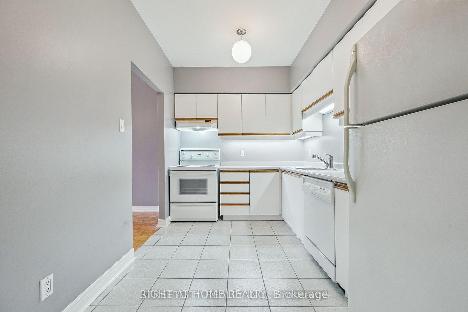 Photo 16 of 837 Dundas Street W, Toronto, Trinity-Bellwoods — HOMEH