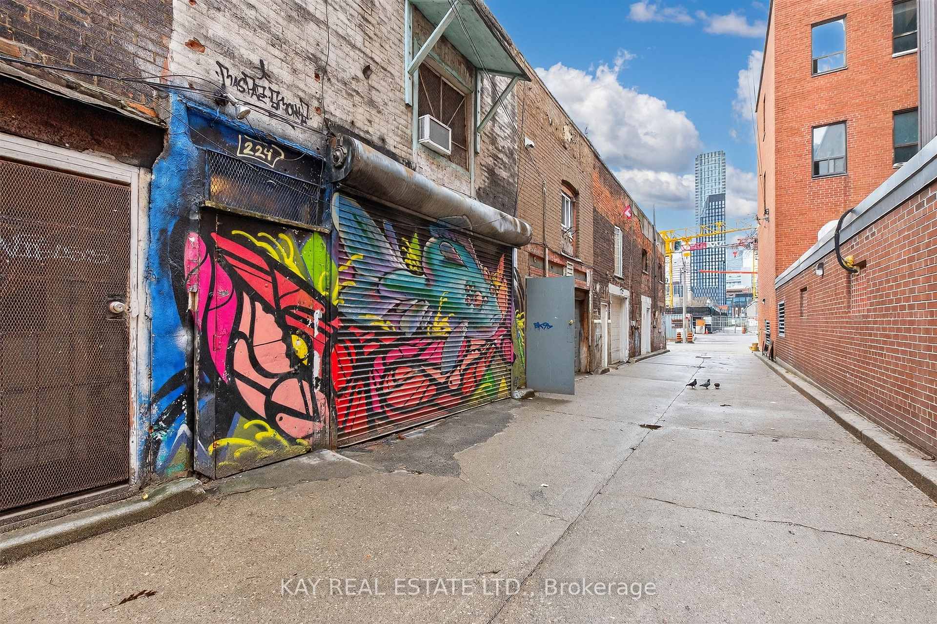 Photo 30 of 224 Queen Street E, Toronto, Moss Park — HOMEH