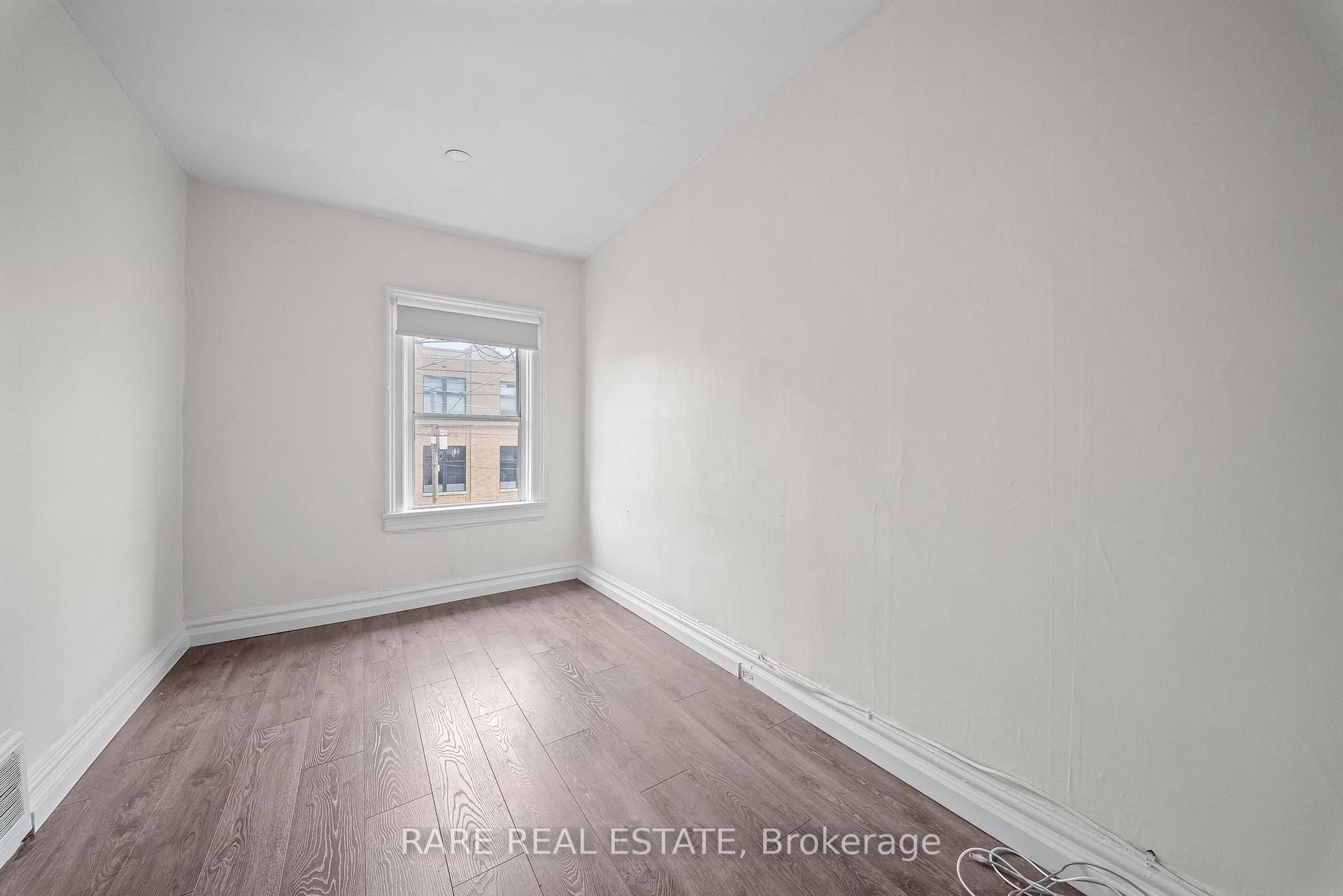 Photo 12 of 200 Bathurst Street, Toronto, Trinity-Bellwoods — HOMEH