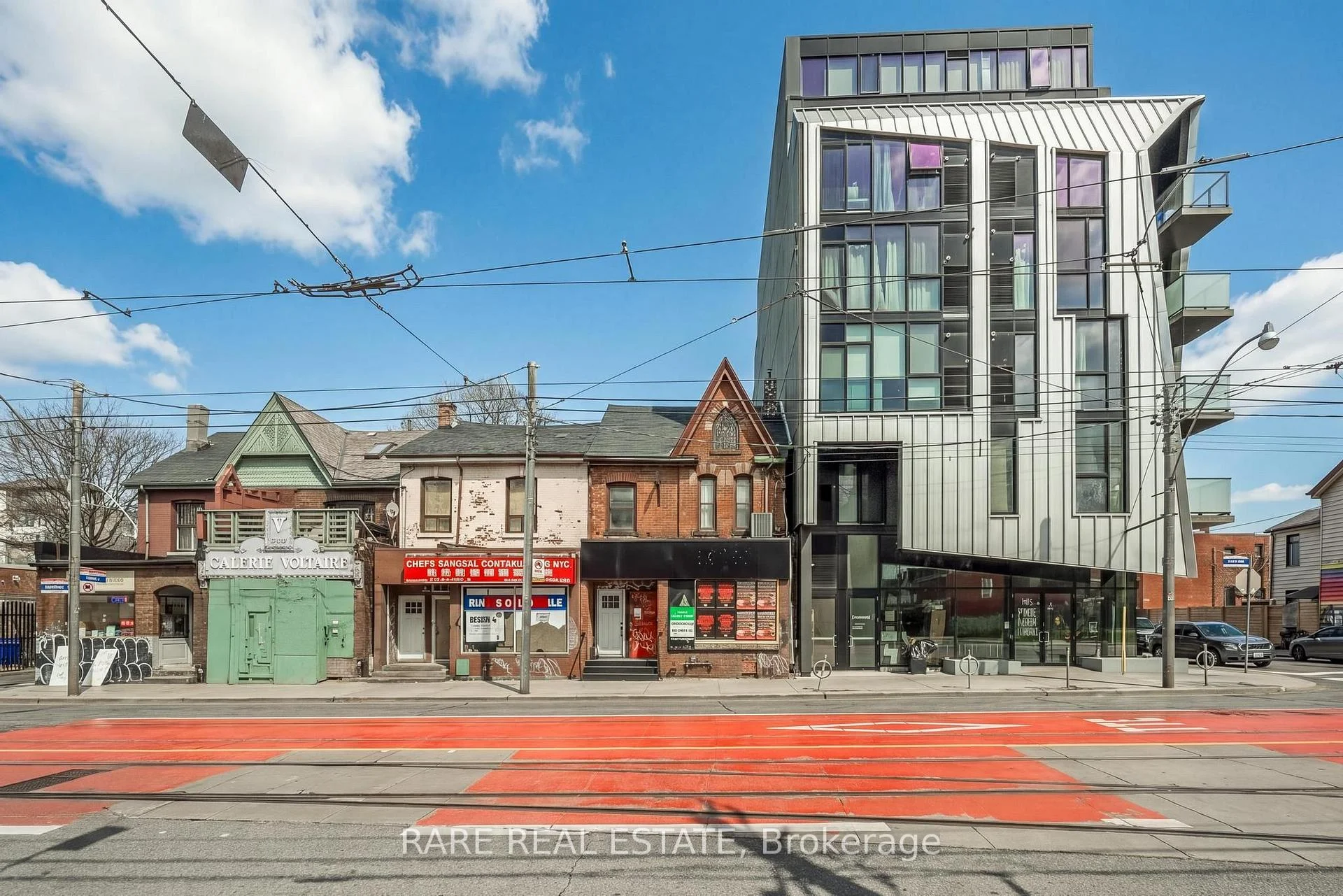 Photo 3 of 200 Bathurst Street, Toronto, Trinity-Bellwoods — HOMEH