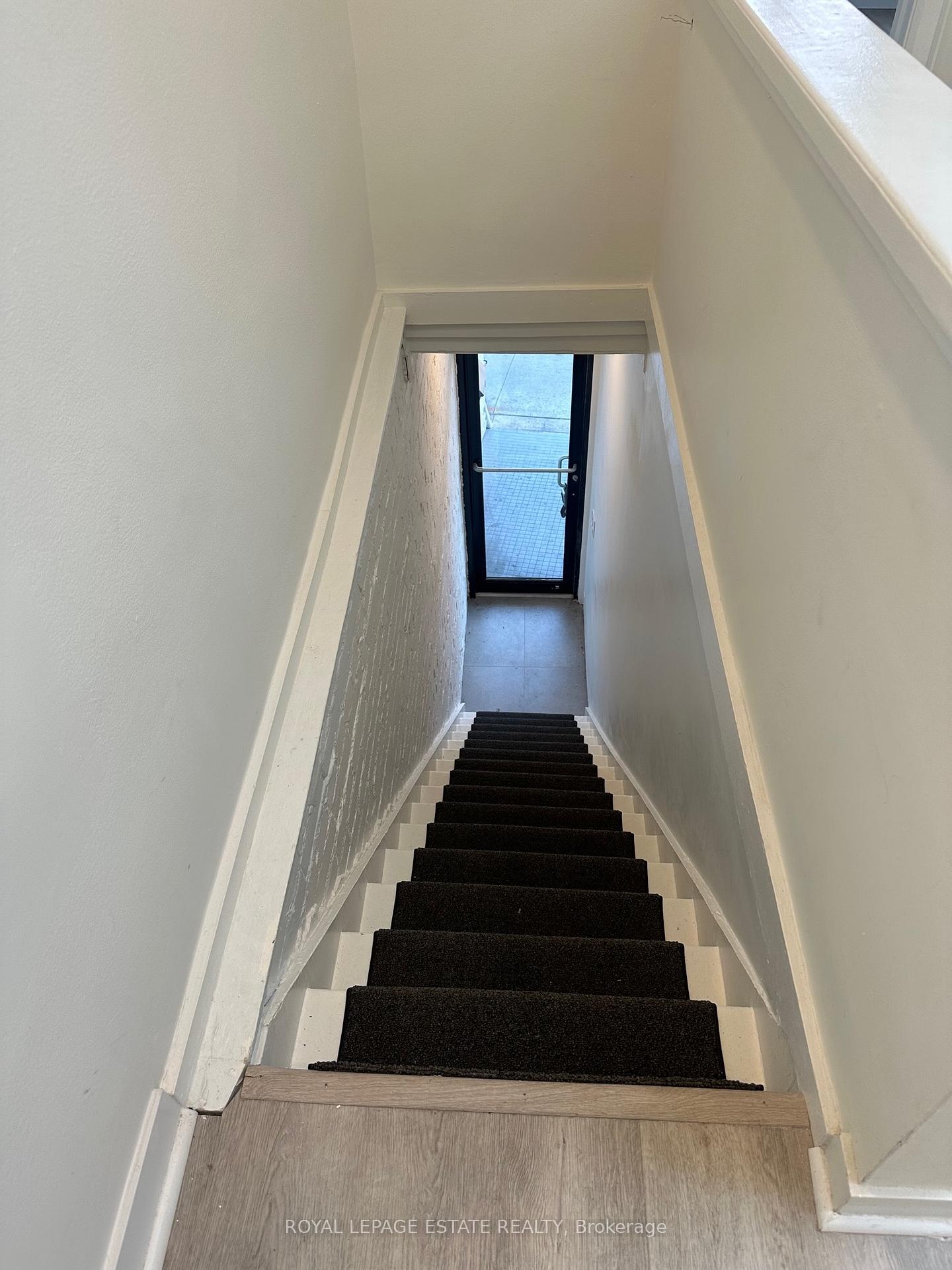 Photo 30 of 1007 Kingston Road, Toronto, The Beaches — HOMEH