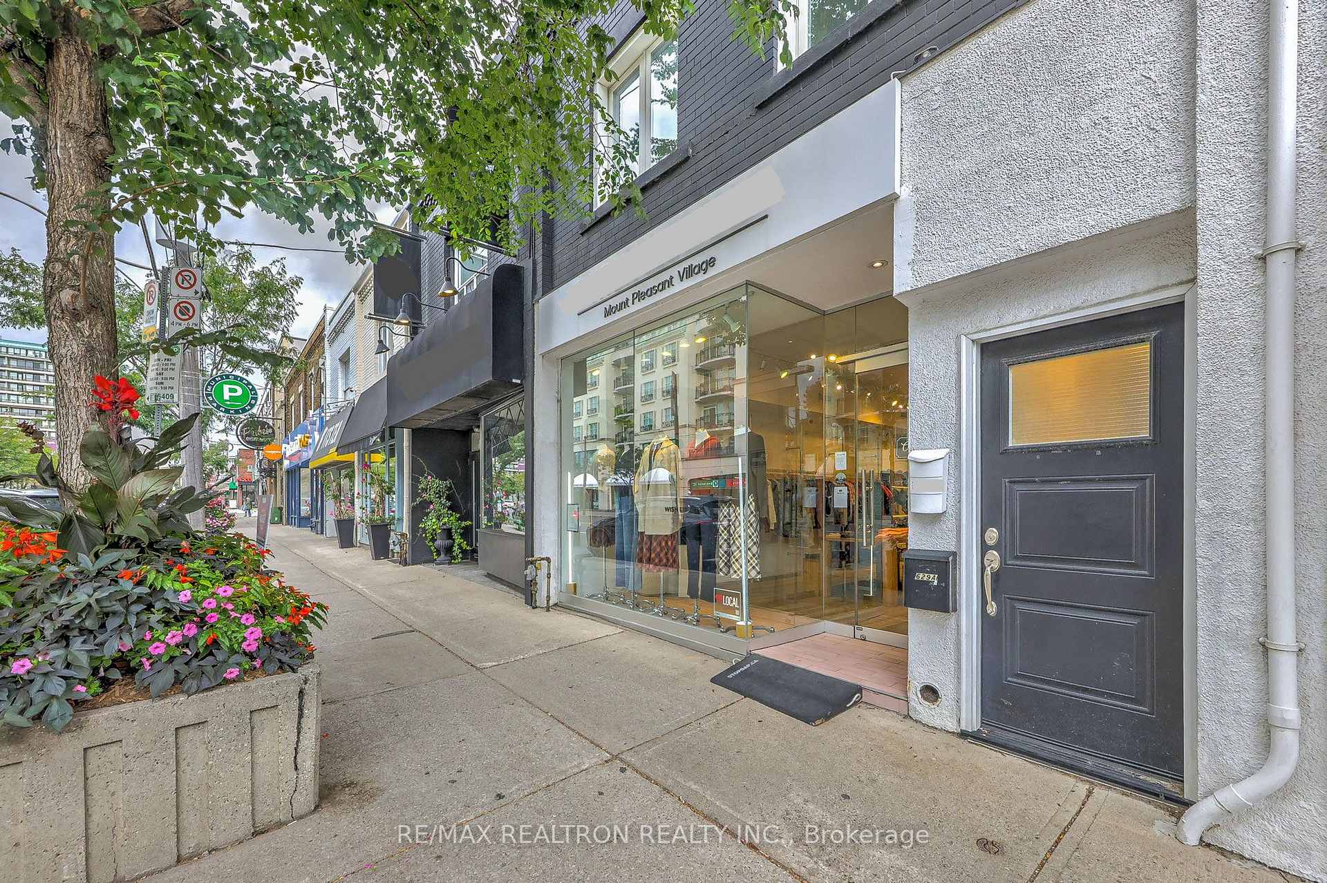 Photo 3 of 629 Mount Pleasant Road, Toronto, Mount Pleasant East — HOMEH