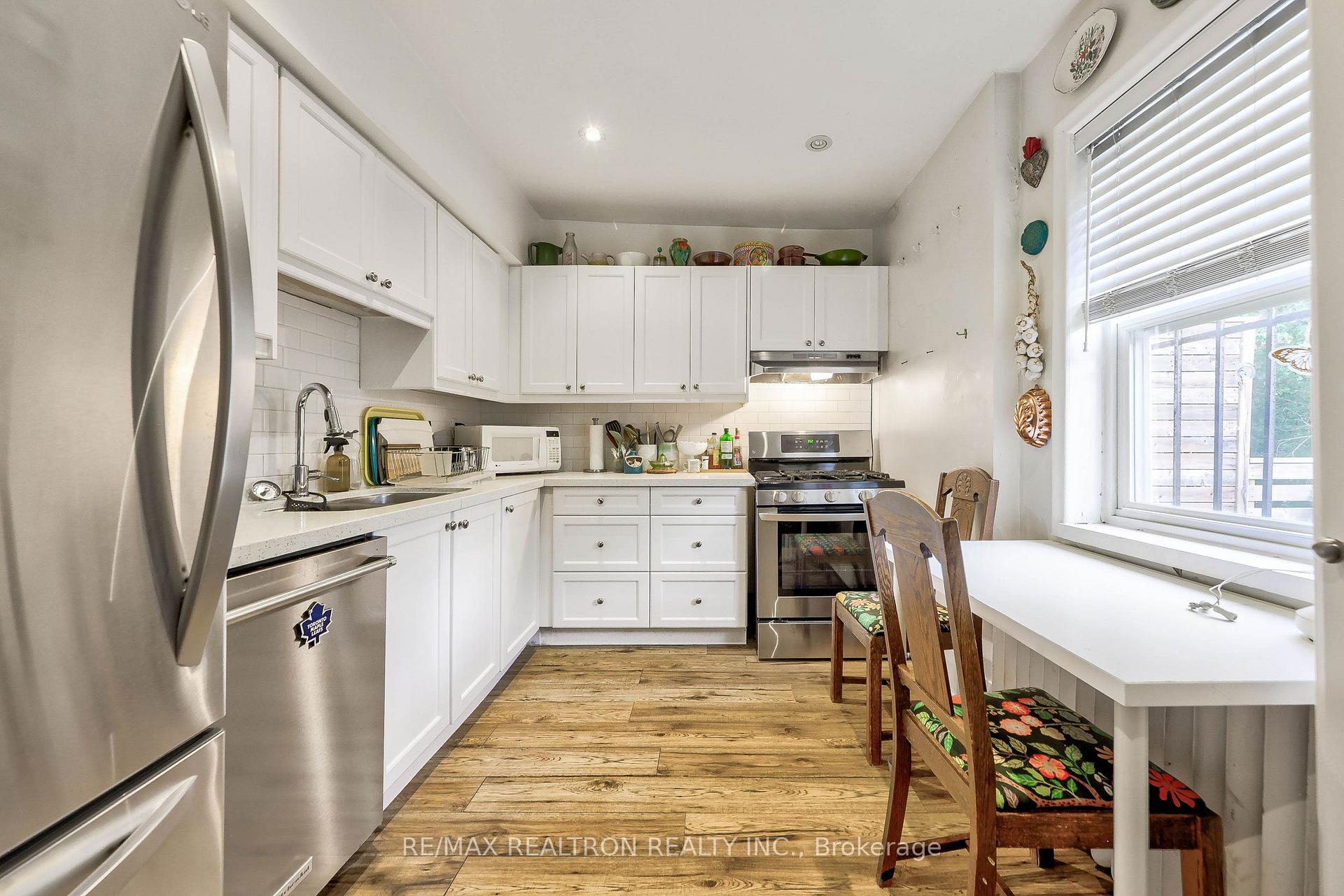 Photo 6 of 629 Mount Pleasant Road, Toronto, Mount Pleasant East — HOMEH
