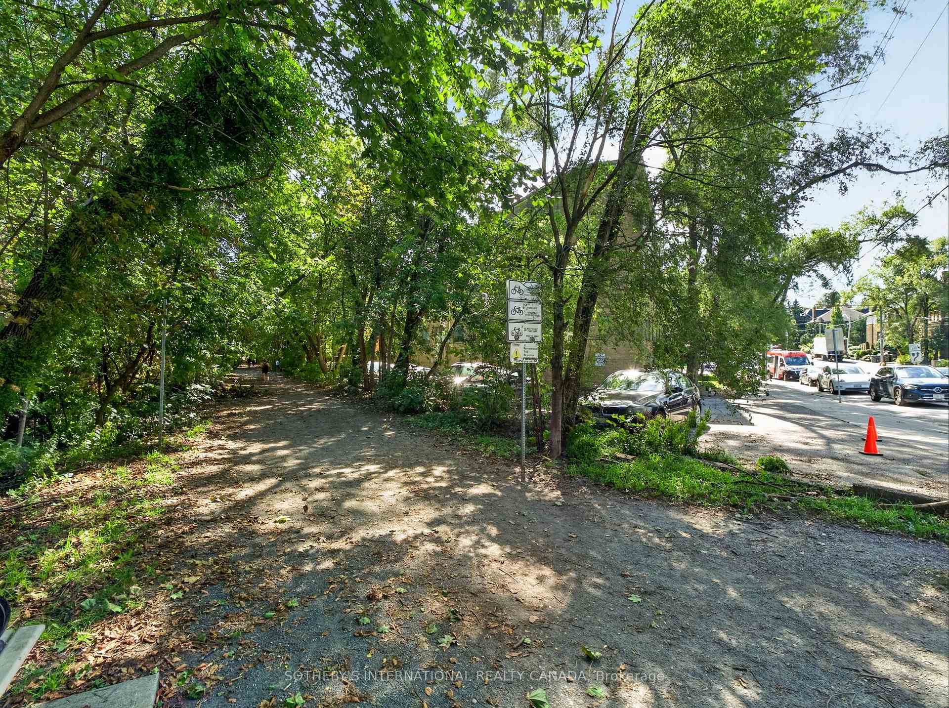 Photo 15 of 861 Avenue Road, Toronto, Yonge-Eglinton — HOMEH