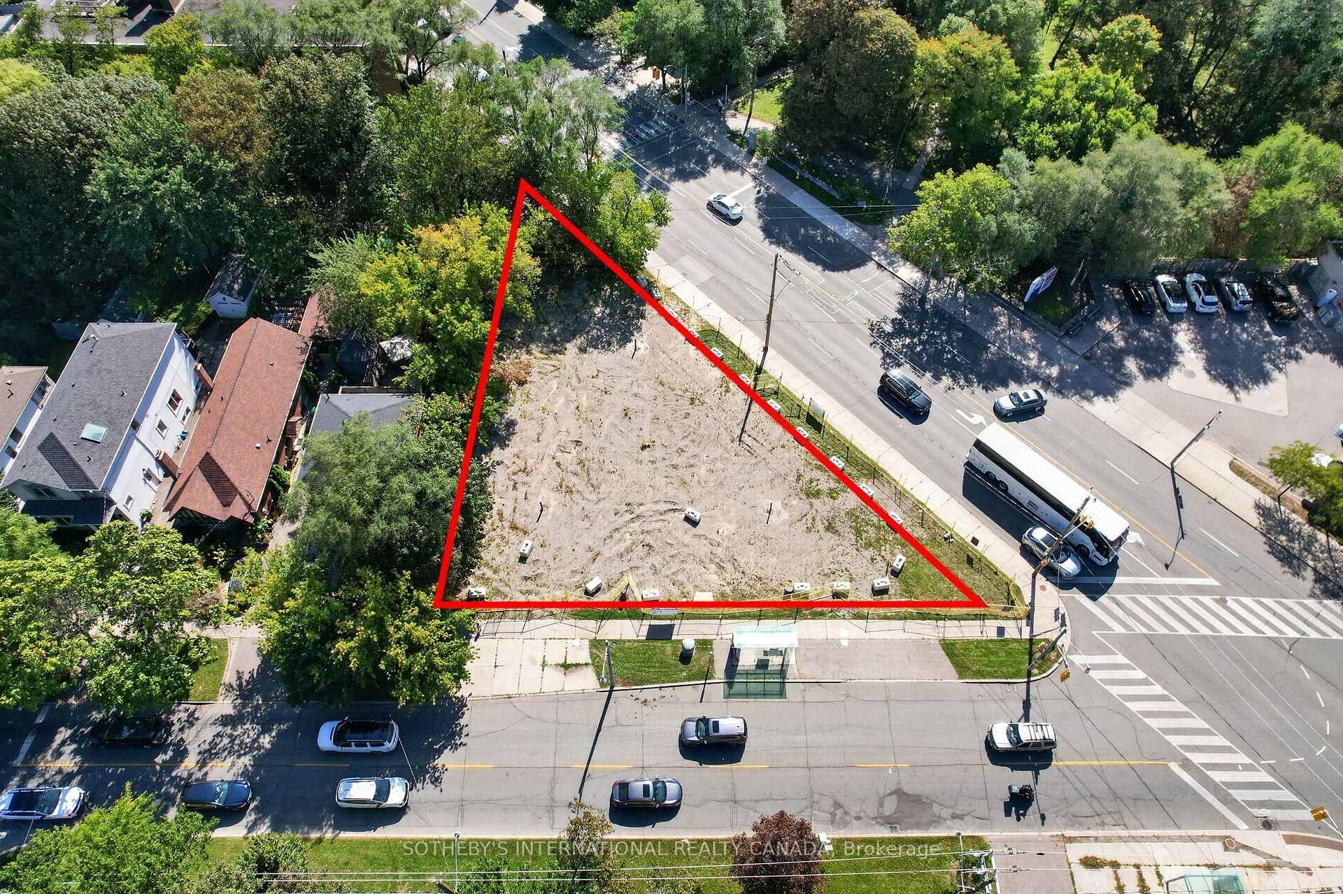 Photo 19 of 861 Avenue Road, Toronto, Yonge-Eglinton — HOMEH