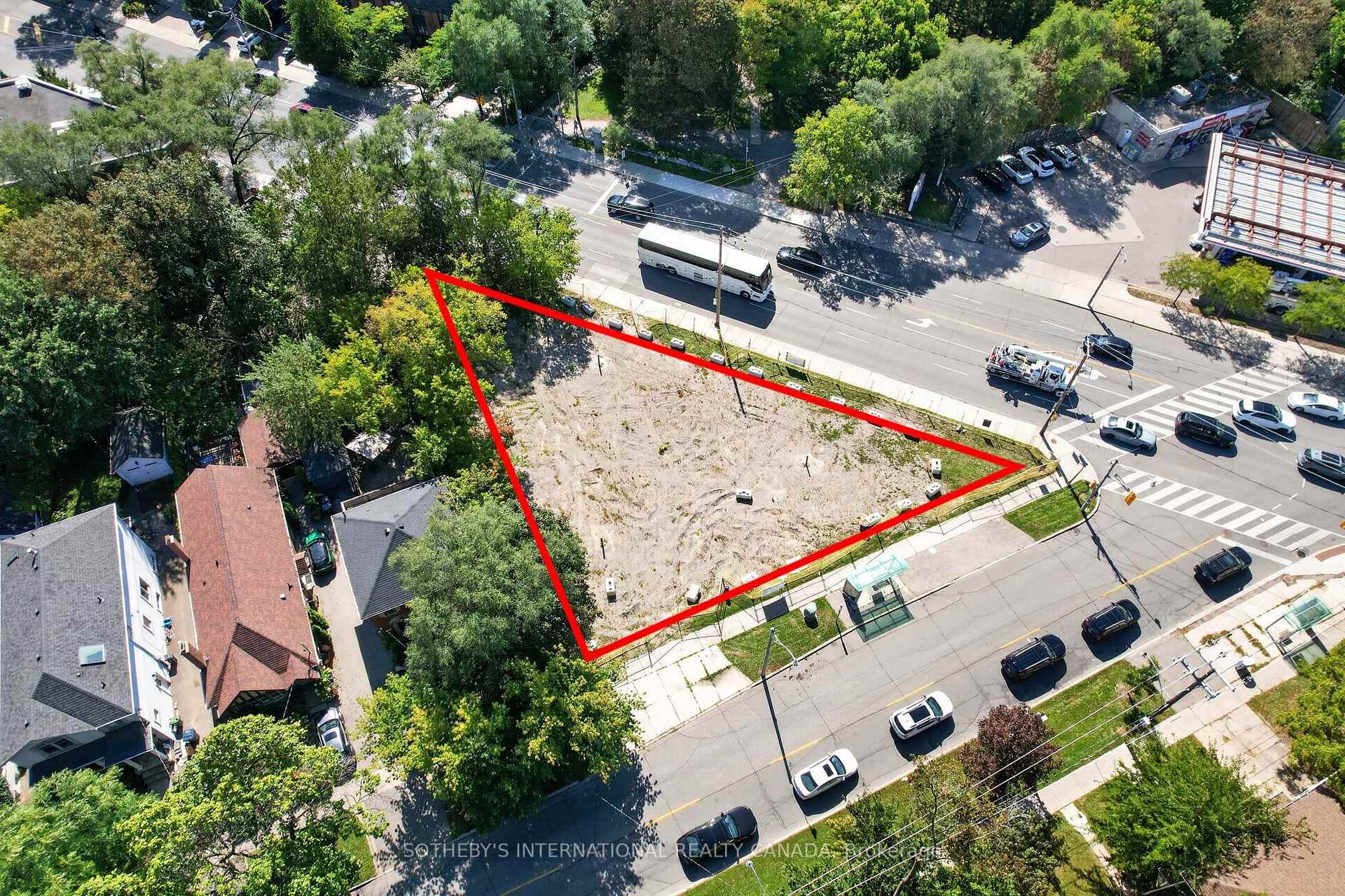 Photo 20 of 861 Avenue Road, Toronto, Yonge-Eglinton — HOMEH