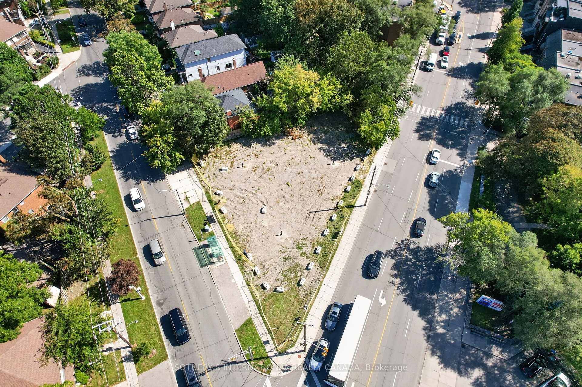 Photo 28 of 861 Avenue Road, Toronto, Yonge-Eglinton — HOMEH