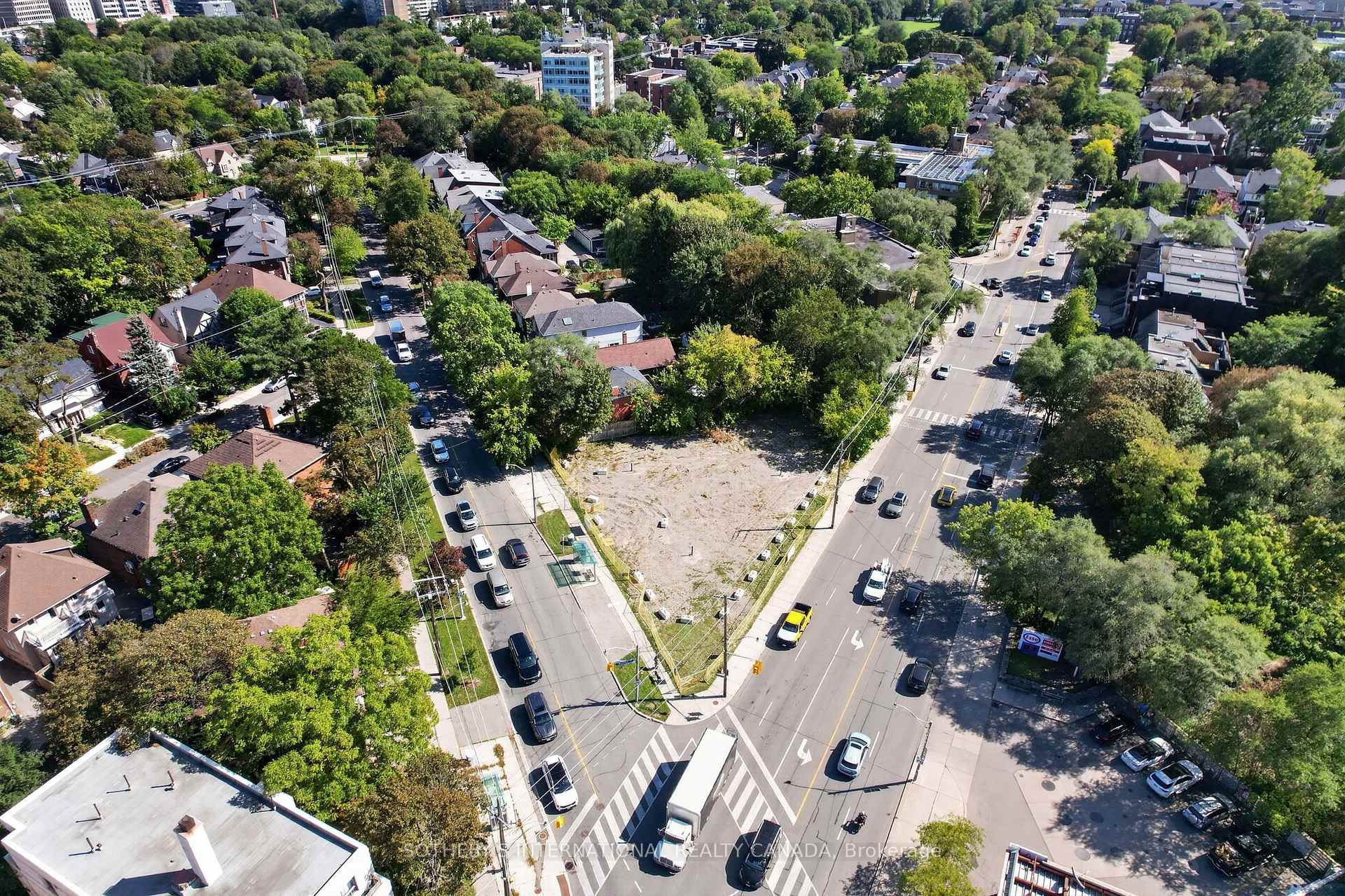 Photo 29 of 861 Avenue Road, Toronto, Yonge-Eglinton — HOMEH