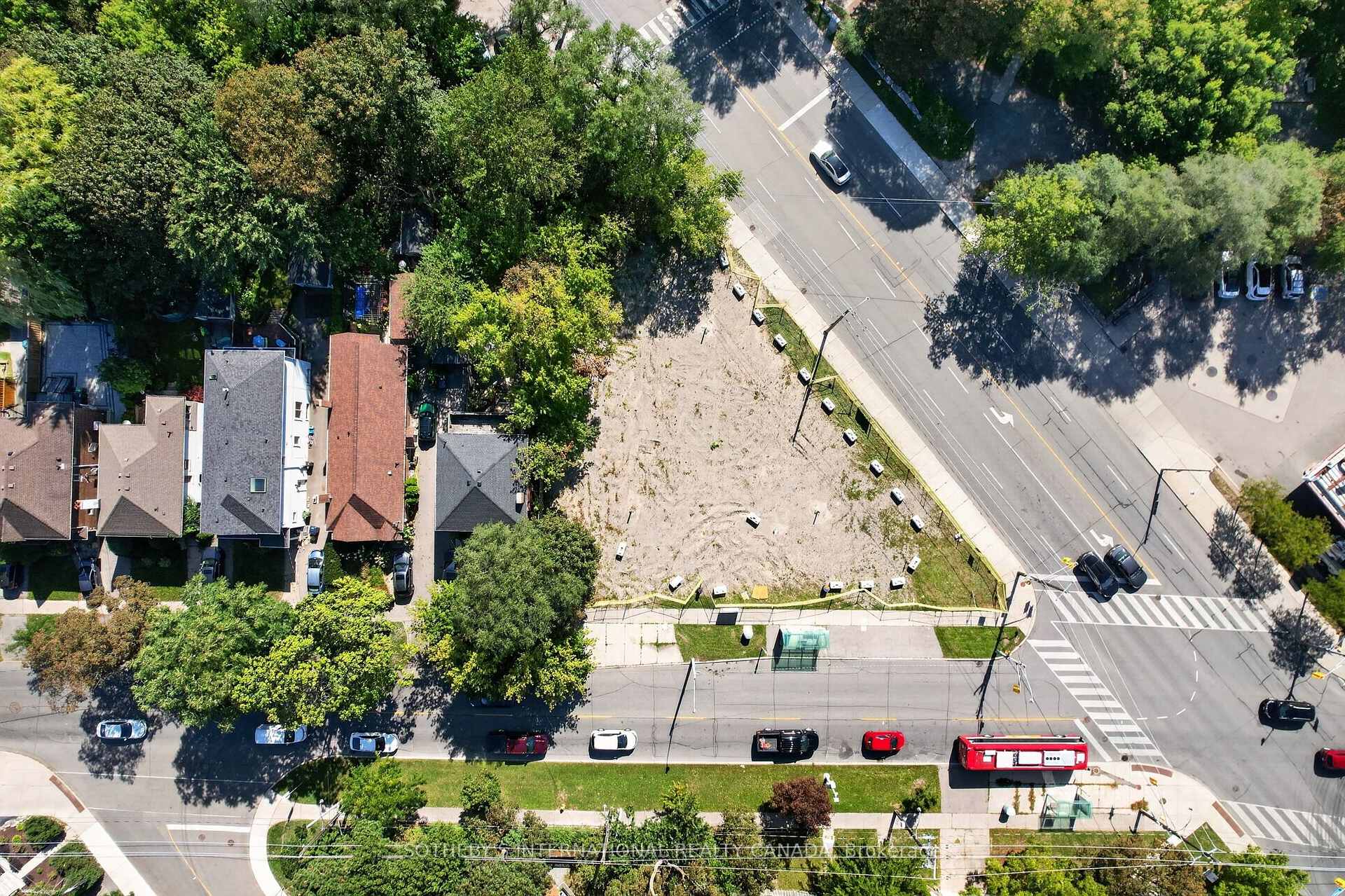 Photo 36 of 861 Avenue Road, Toronto, Yonge-Eglinton — HOMEH