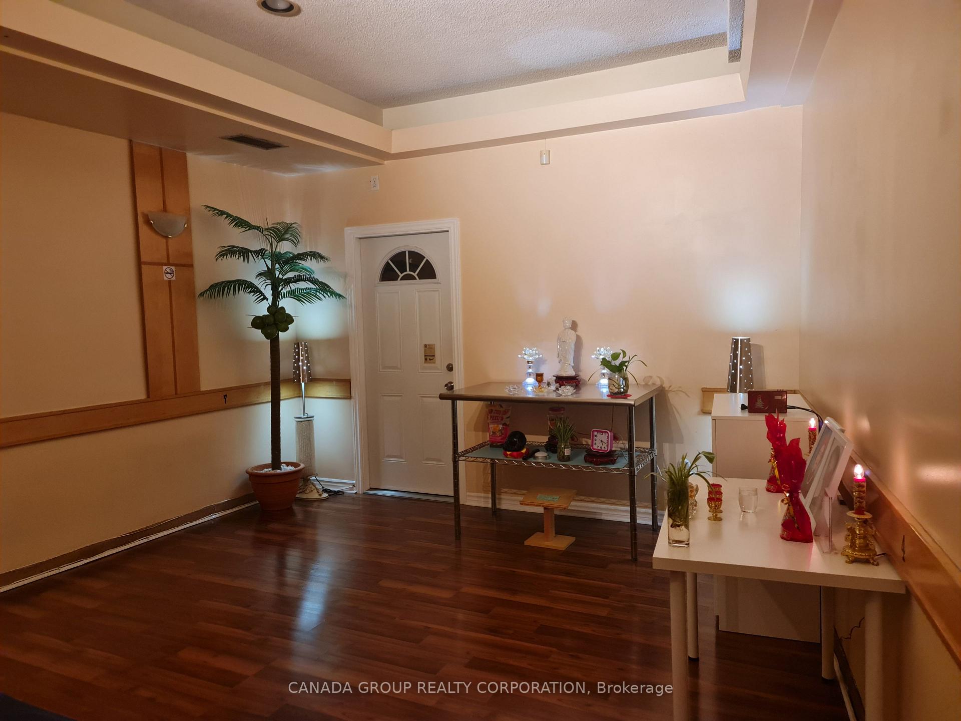 Photo 3 of 1584 Dundas Street W, Toronto, Little Portugal — HOMEH