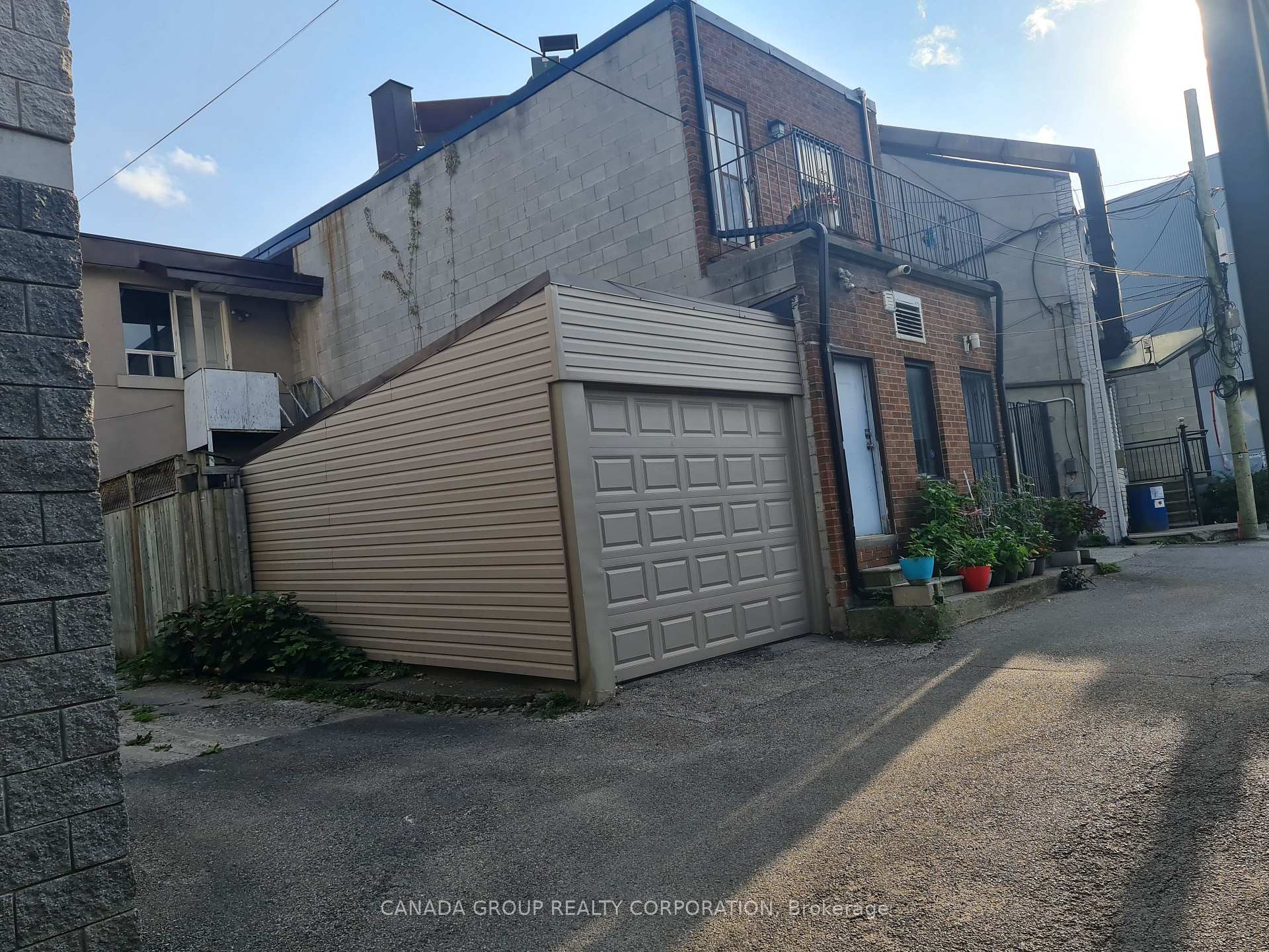 Photo 7 of 1584 Dundas Street W, Toronto, Little Portugal — HOMEH