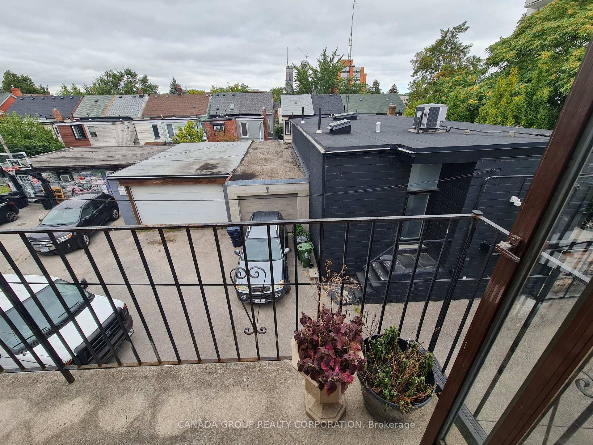 Photo 8 of 1584 Dundas Street W, Toronto, Little Portugal — HOMEH