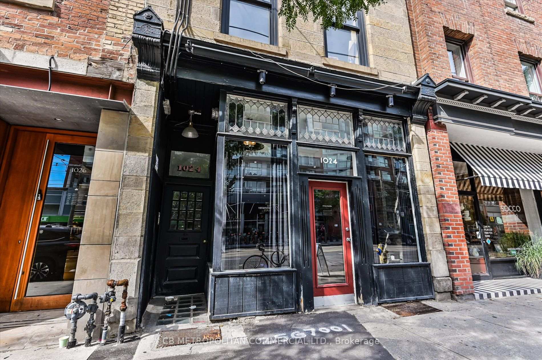 Photo 2 of 1024 Queen Street W, Toronto, Trinity-Bellwoods — HOMEH