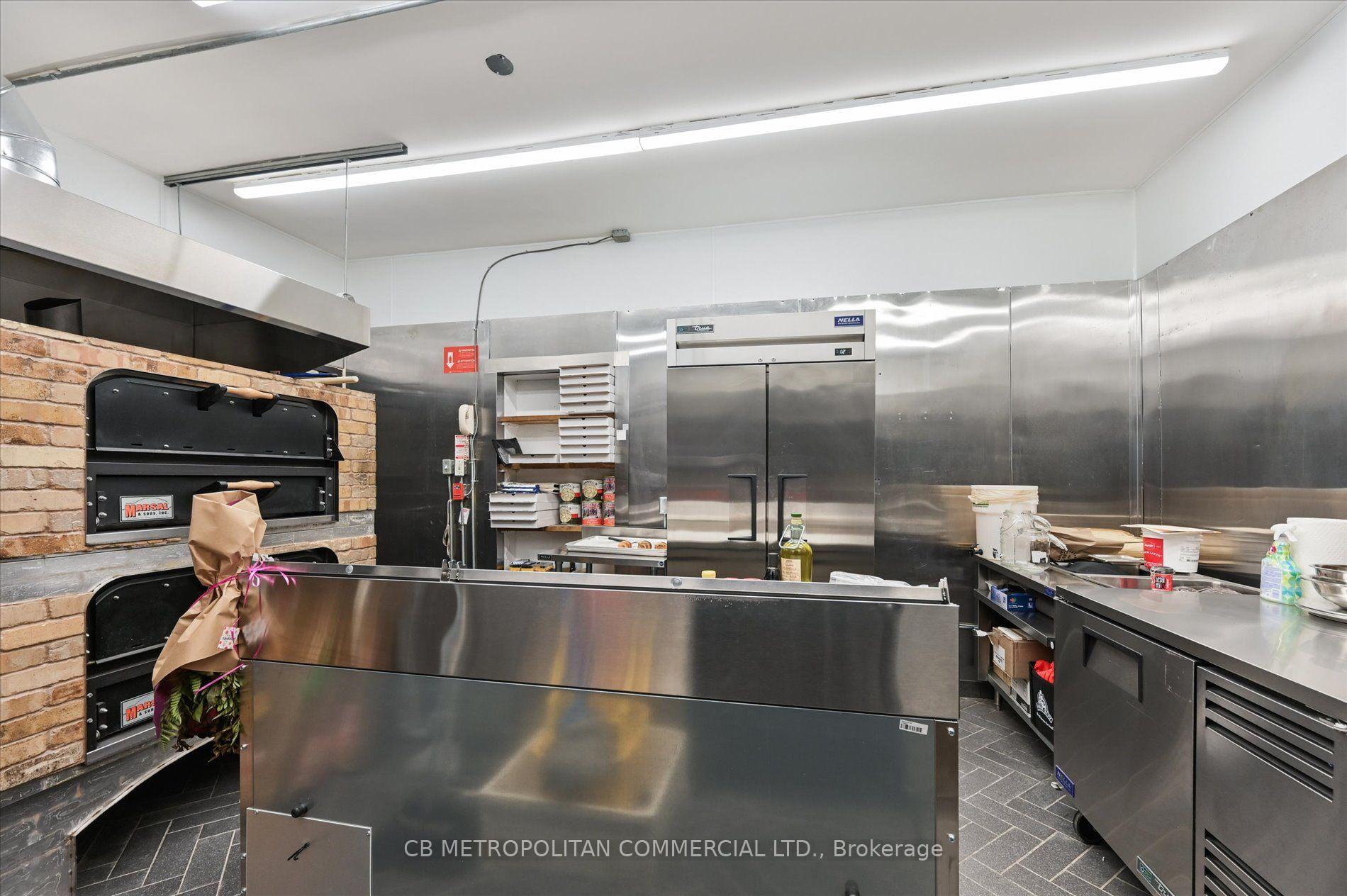 Photo 15 of 1024 Queen Street W, Toronto, Trinity-Bellwoods — HOMEH