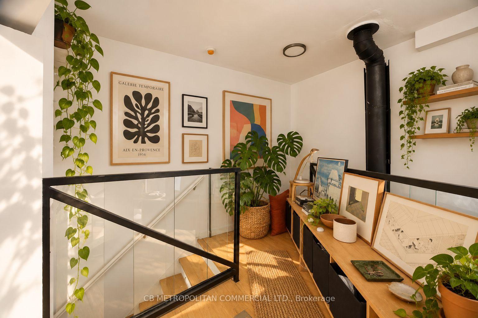 Photo 29 of 1024 Queen Street W, Toronto, Trinity-Bellwoods — HOMEH