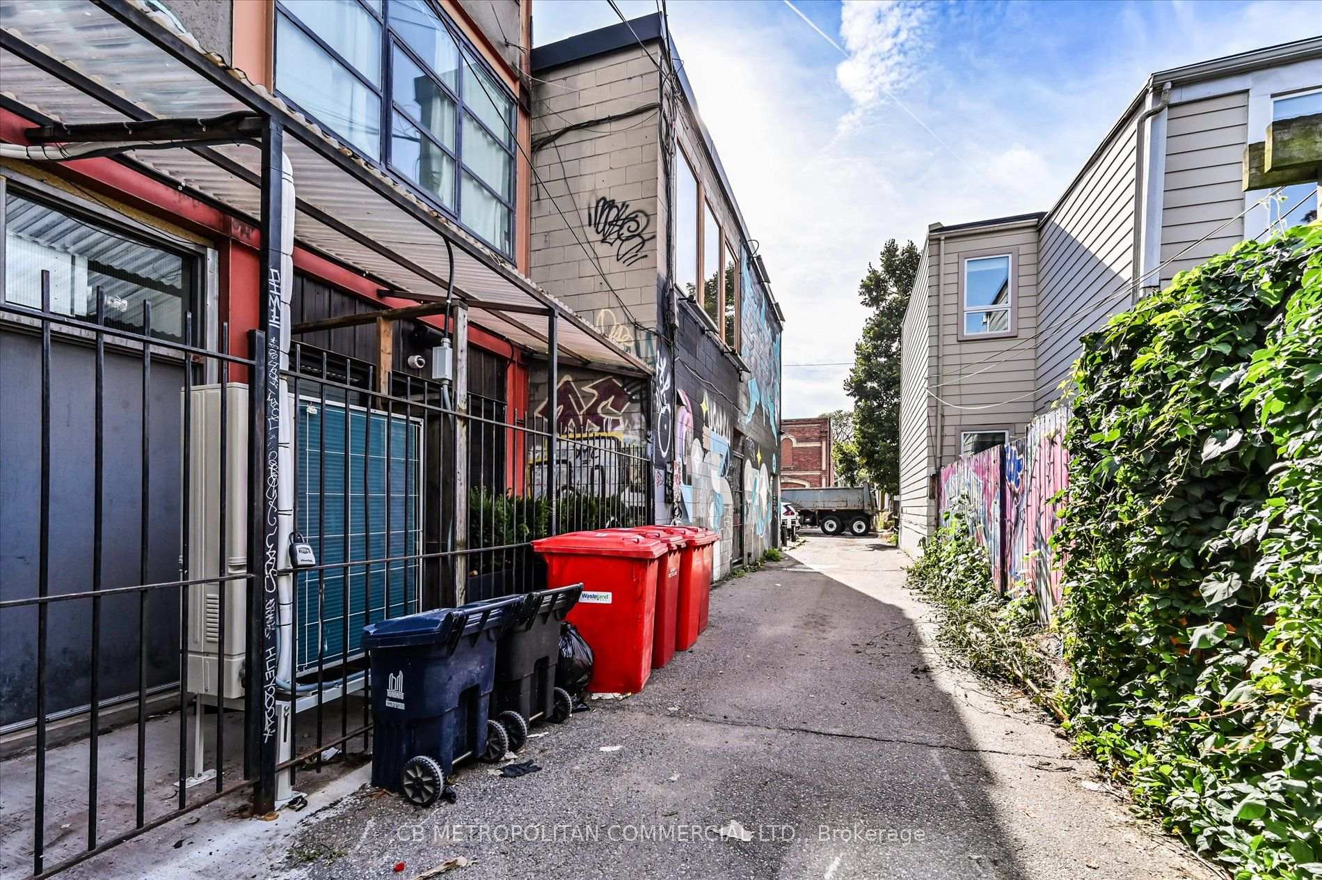 Photo 31 of 1024 Queen Street W, Toronto, Trinity-Bellwoods — HOMEH
