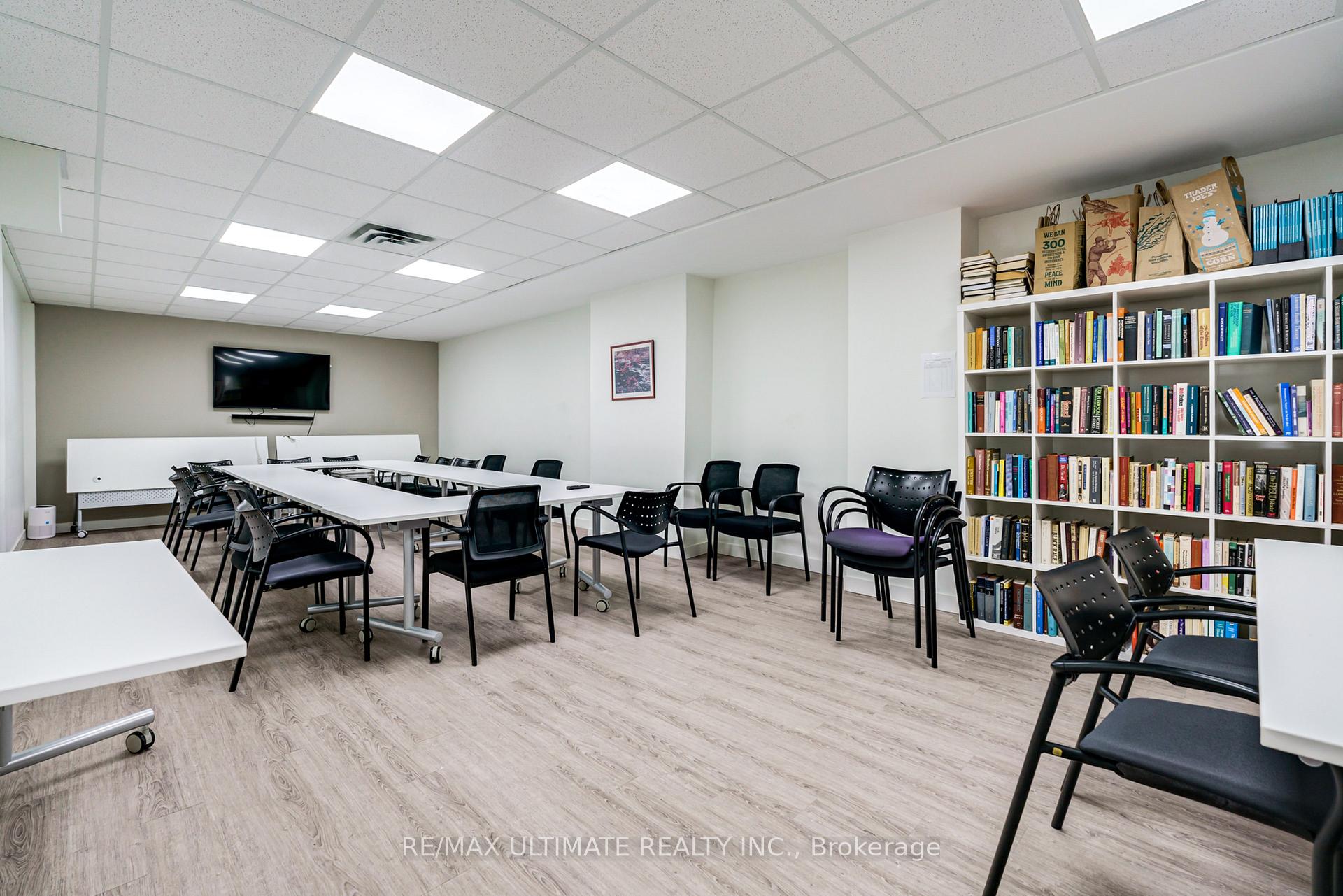 Photo 7 of 427-429 Vaughan Road, Toronto, Humewood-Cedarvale — HOMEH