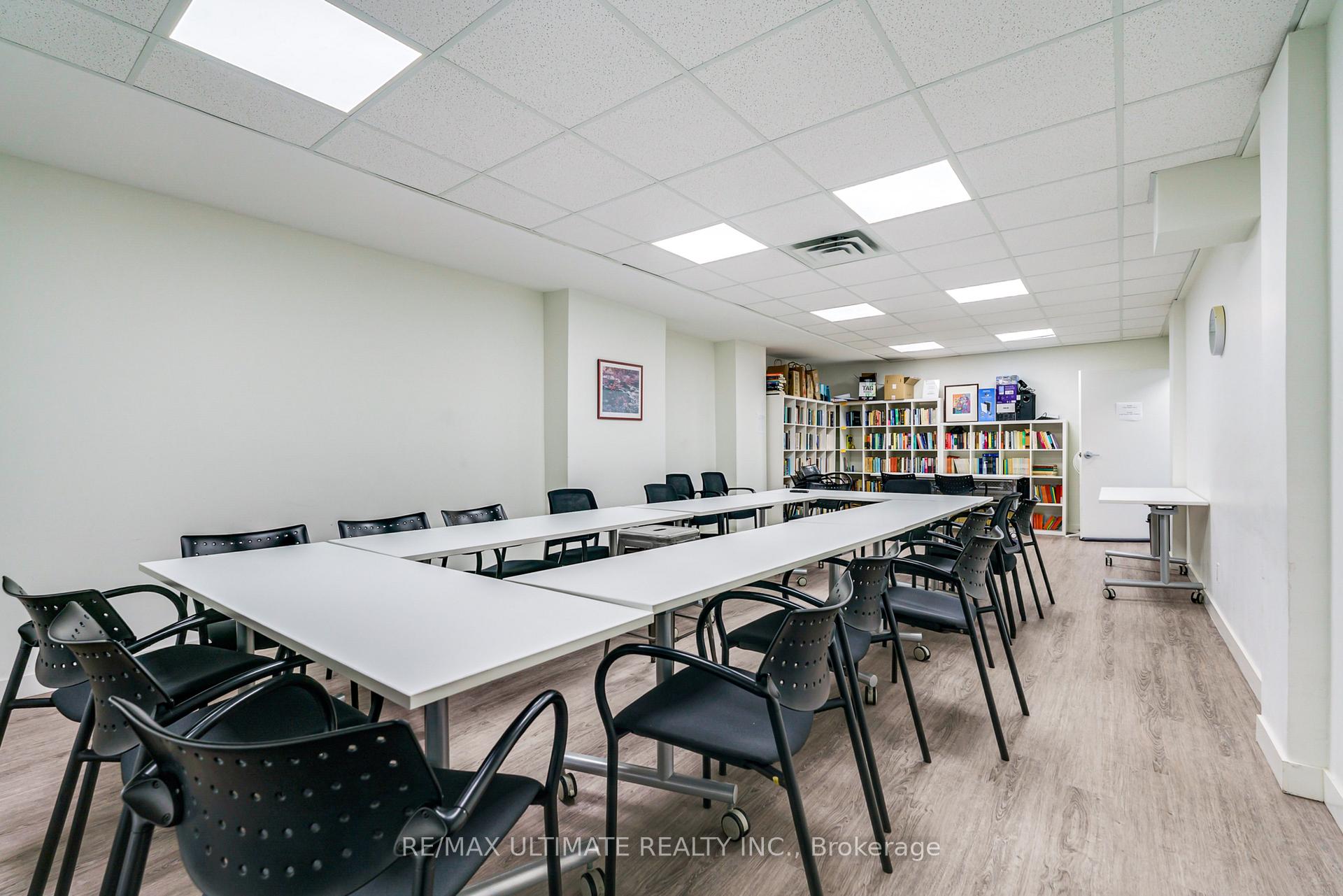 Photo 9 of 427-429 Vaughan Road, Toronto, Humewood-Cedarvale — HOMEH