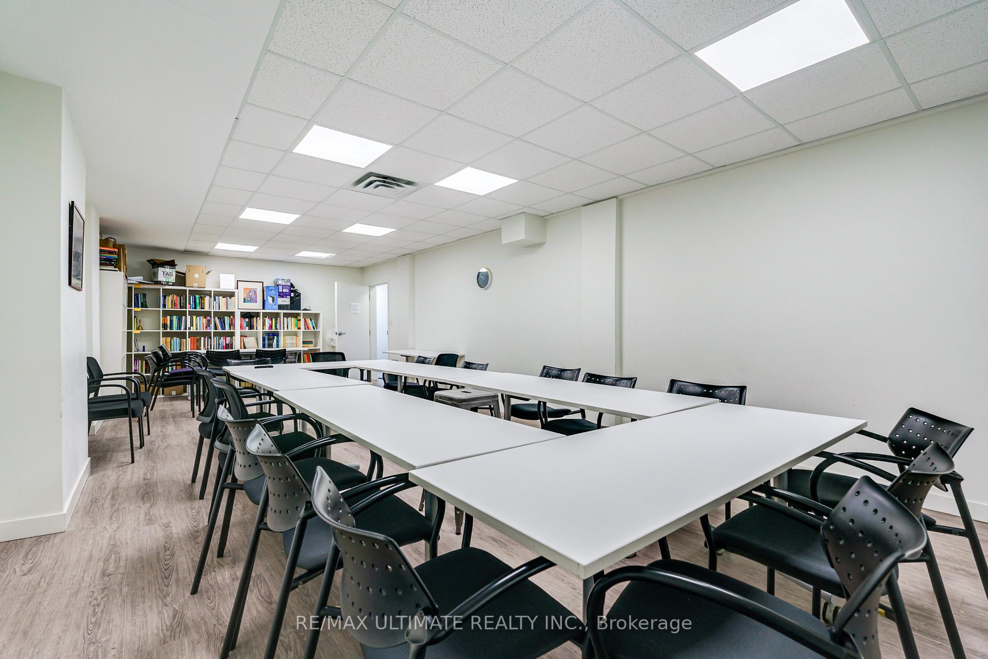 Photo 10 of 427-429 Vaughan Road, Toronto, Humewood-Cedarvale — HOMEH