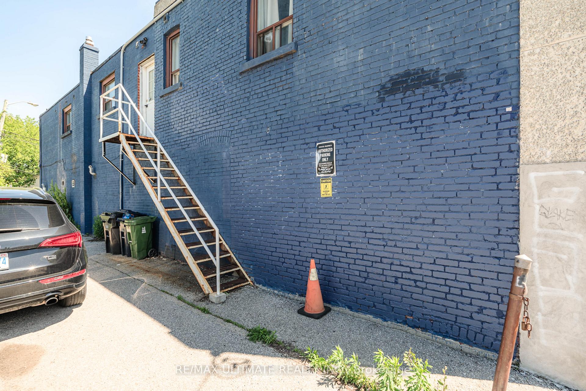 Photo 32 of 427-429 Vaughan Road, Toronto, Humewood-Cedarvale — HOMEH