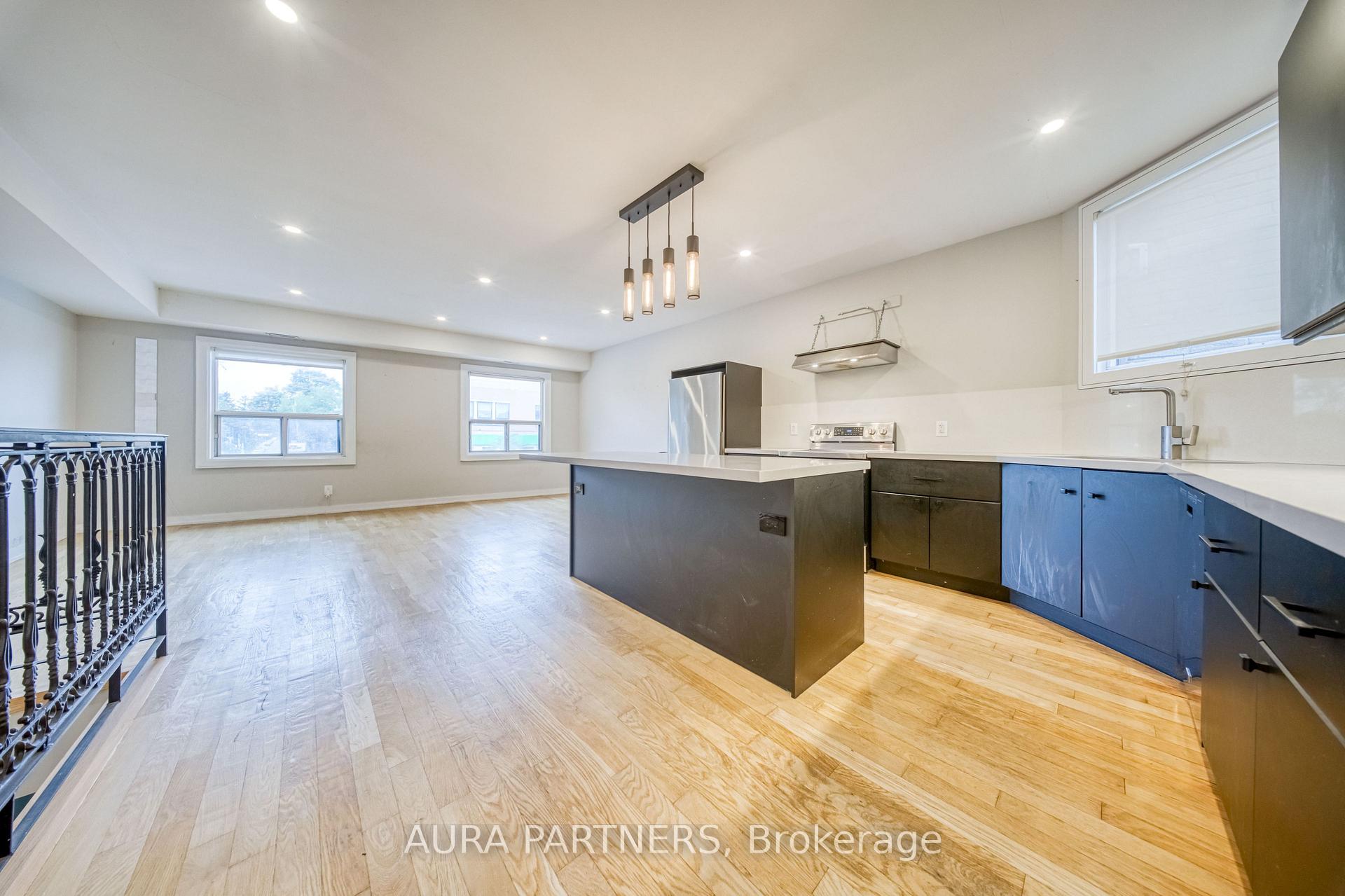 Photo 12 of 3187 Yonge Street, Toronto, Lawrence Park North — HOMEH