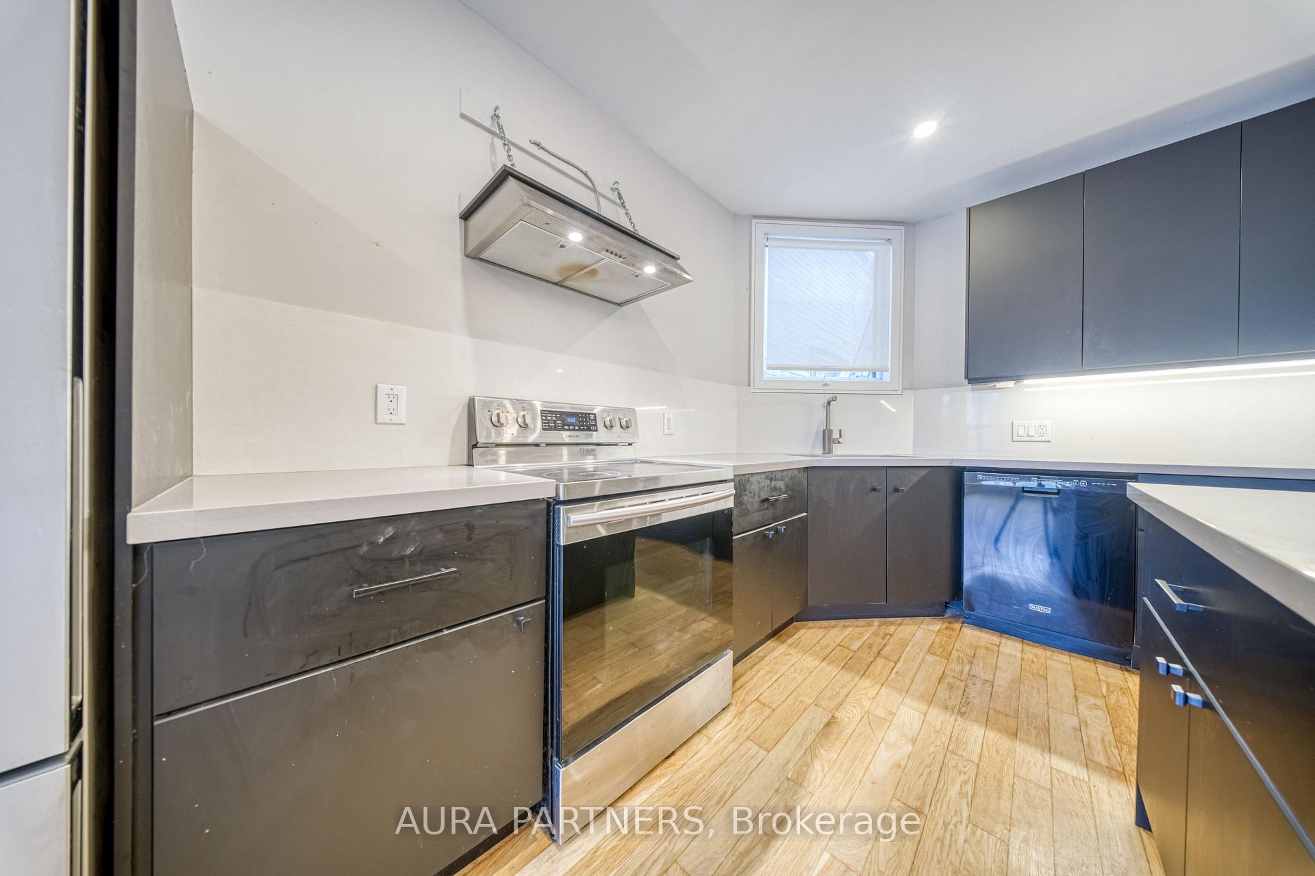 Photo 14 of 3187 Yonge Street, Toronto, Lawrence Park North — HOMEH