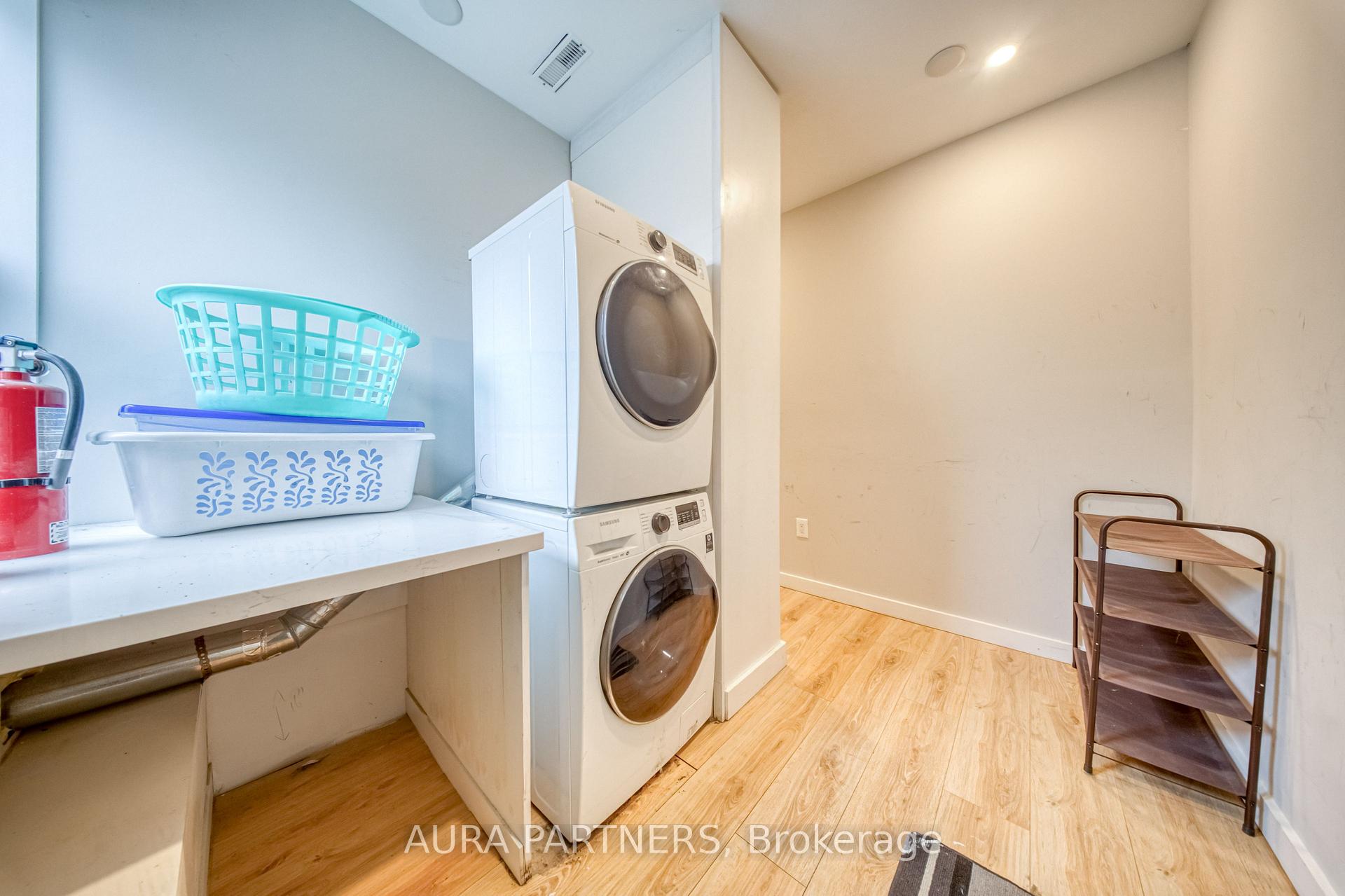 Photo 22 of 3187 Yonge Street, Toronto, Lawrence Park North — HOMEH