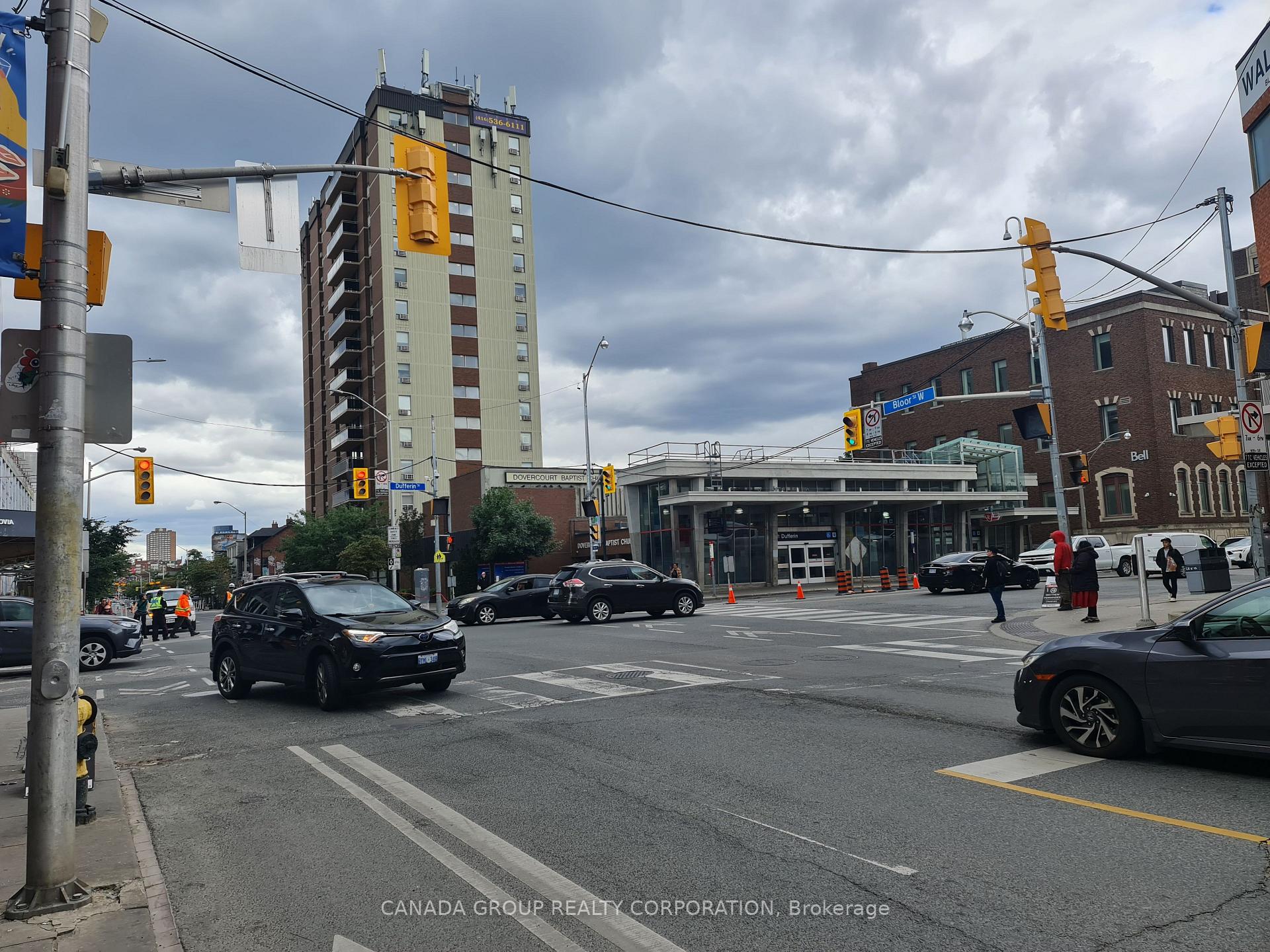 Photo 3 of 1183 Bloor Street W, Toronto, Dufferin Grove — HOMEH