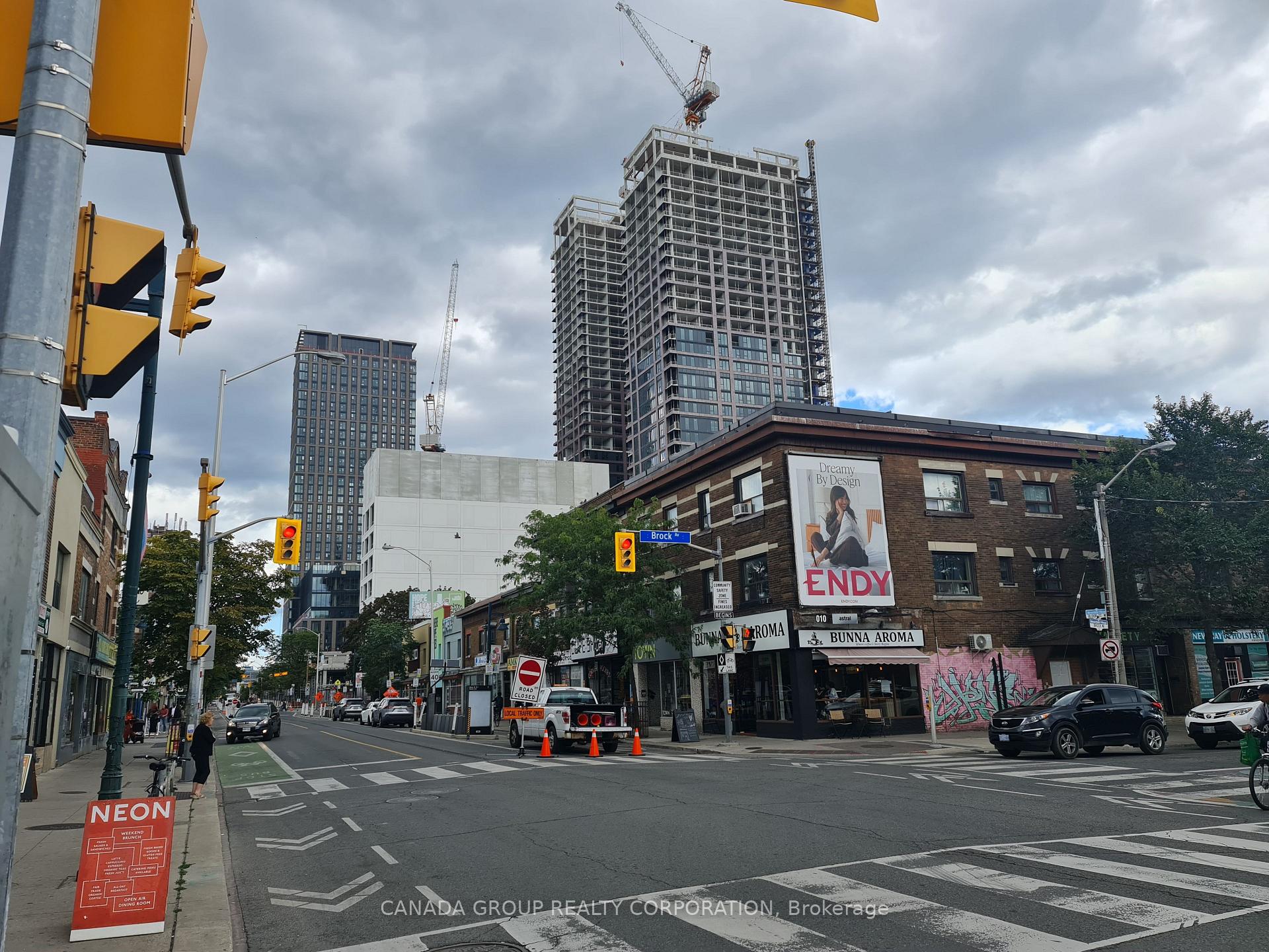 Photo 5 of 1183 Bloor Street W, Toronto, Dufferin Grove — HOMEH