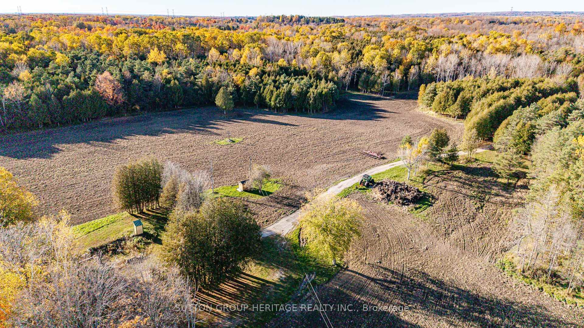 Photo 11 of 2490 Green Road, Clarington, Bowmanville — HOMEH