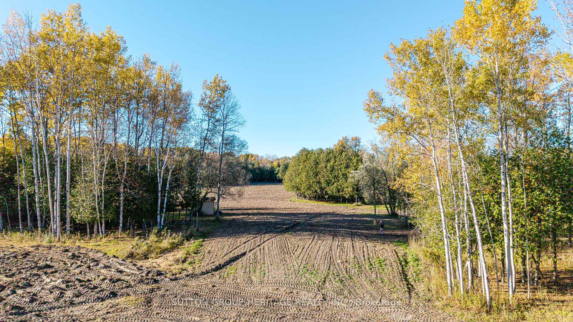 Photo 31 of 2490 Green Road, Clarington, Bowmanville — HOMEH