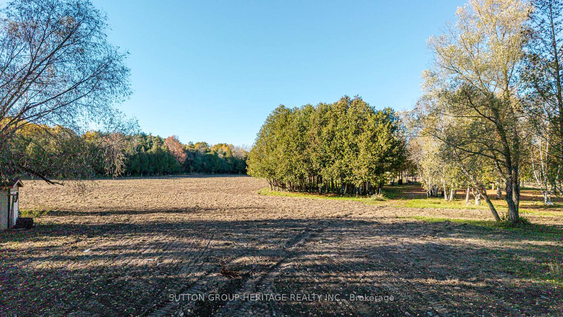 Photo 32 of 2490 Green Road, Clarington, Bowmanville — HOMEH